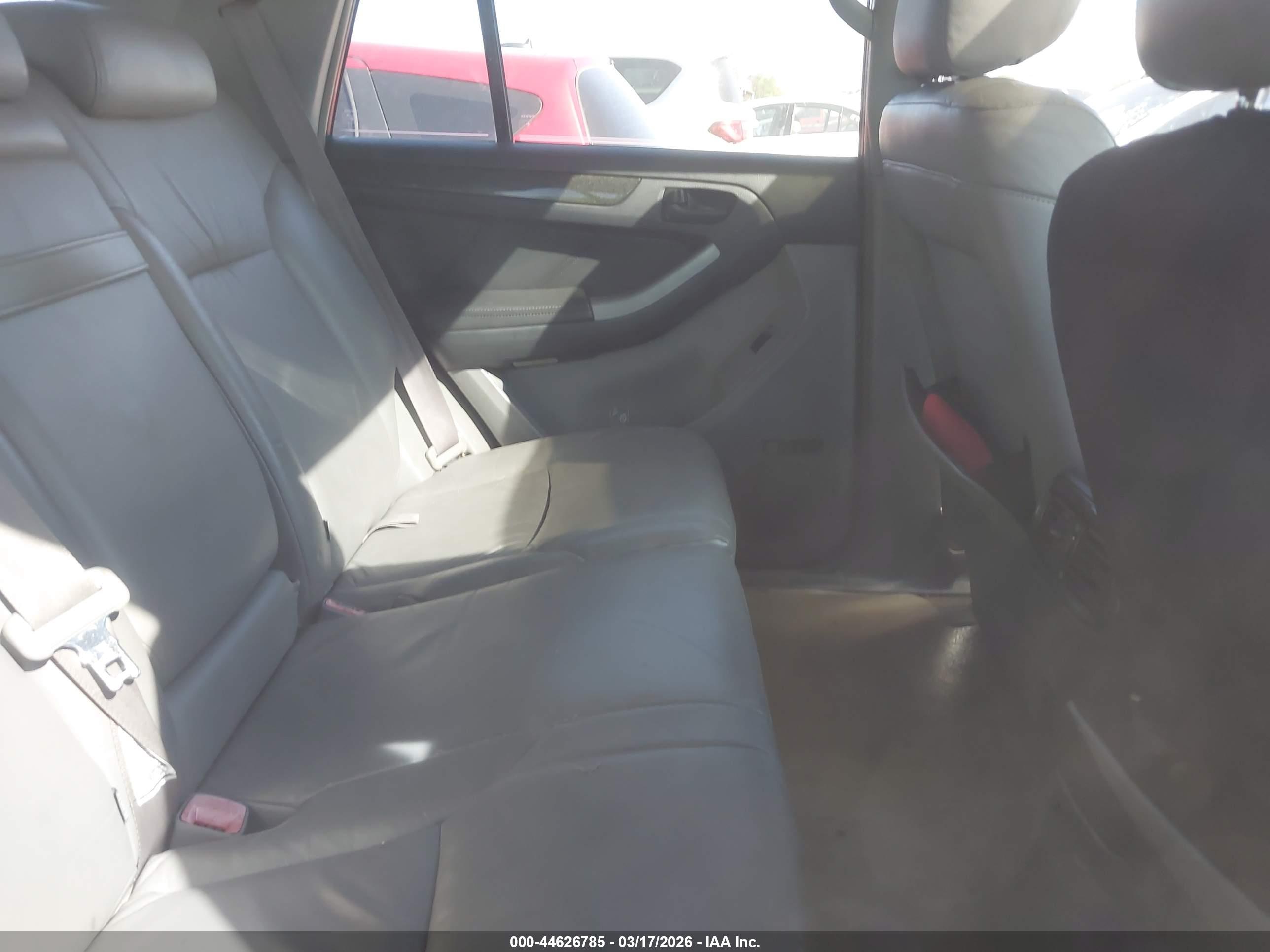 TOYOTA 4RUNNER image 8