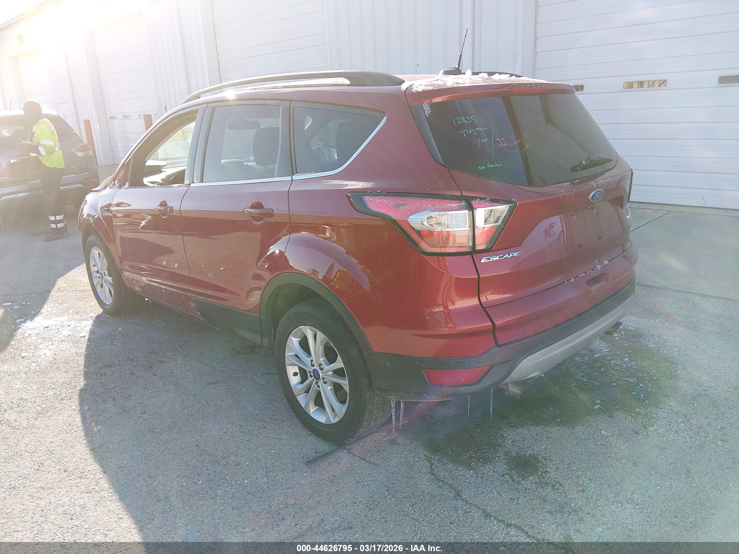 FORD ESCAPE image 3