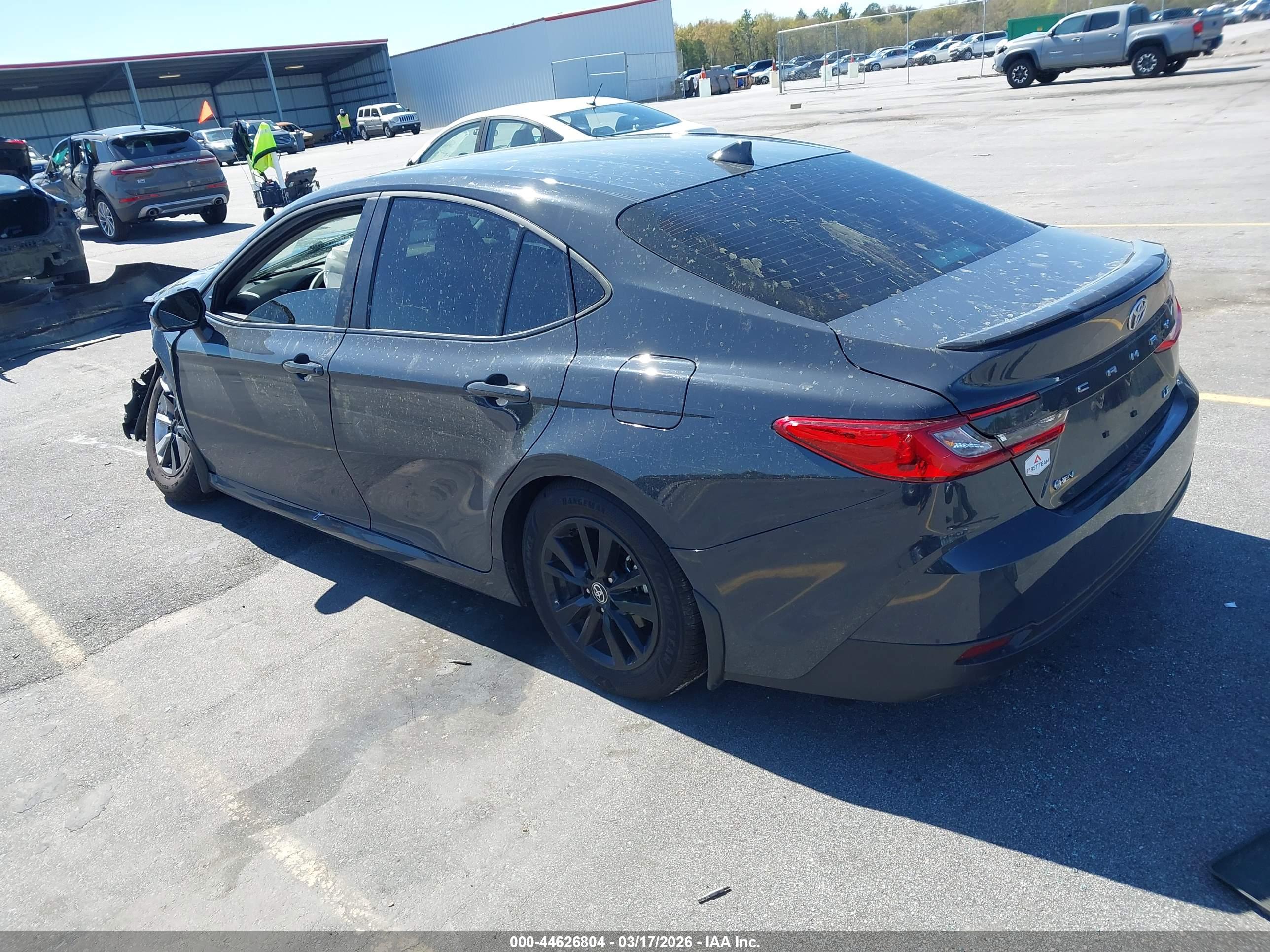 TOYOTA CAMRY image 3