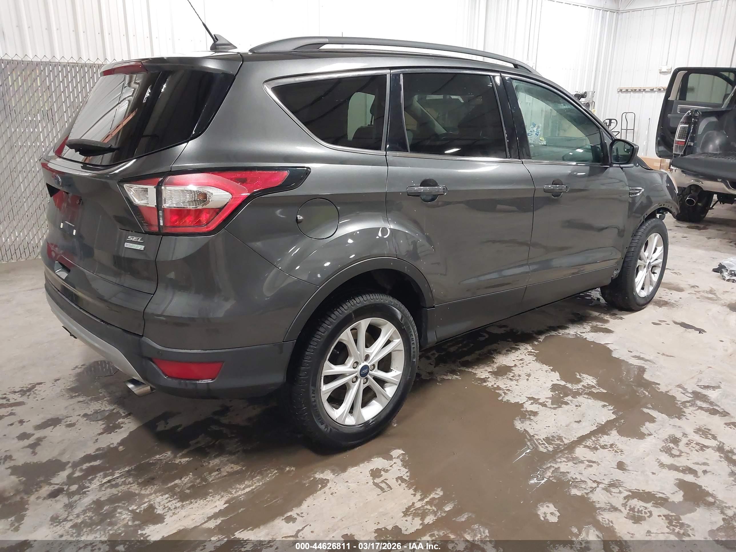 FORD ESCAPE image 4