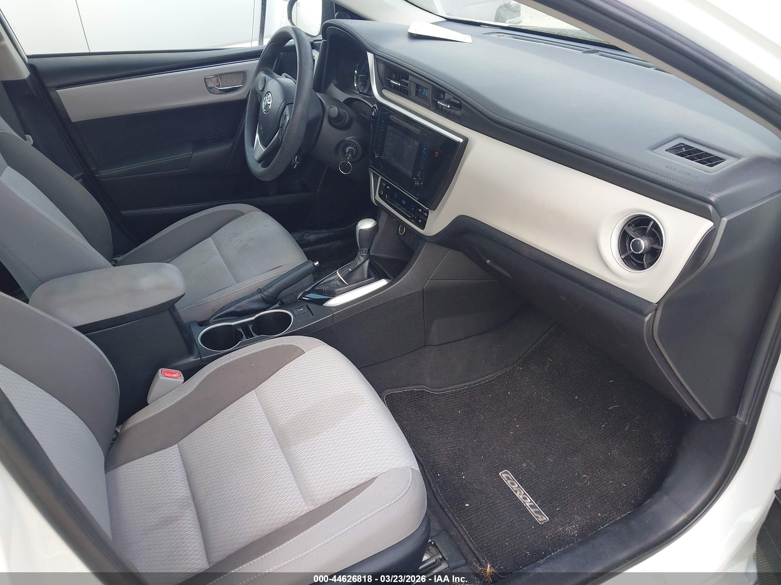 TOYOTA COROLLA image 5