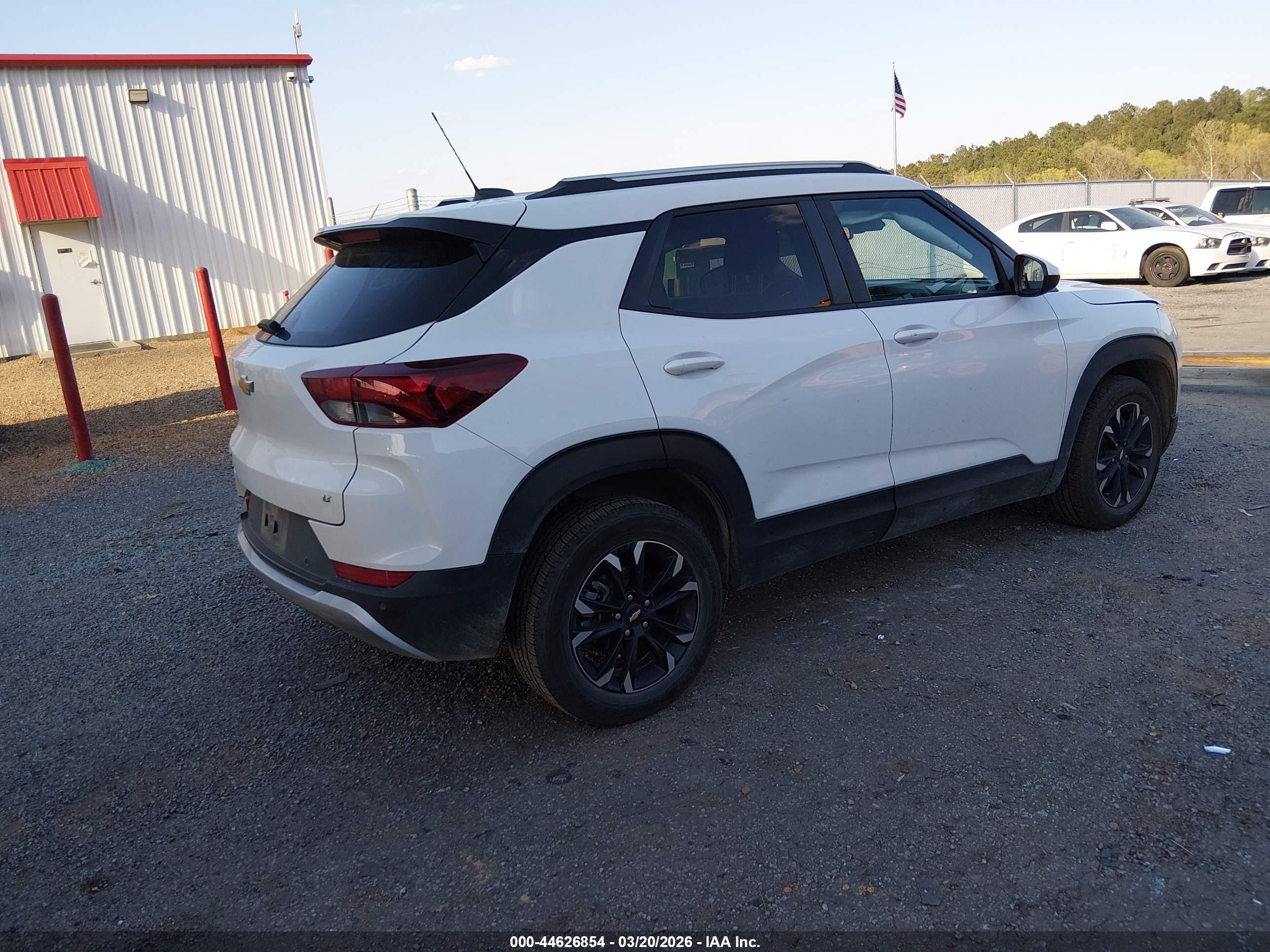 CHEVROLET TRAILBLAZER image 4
