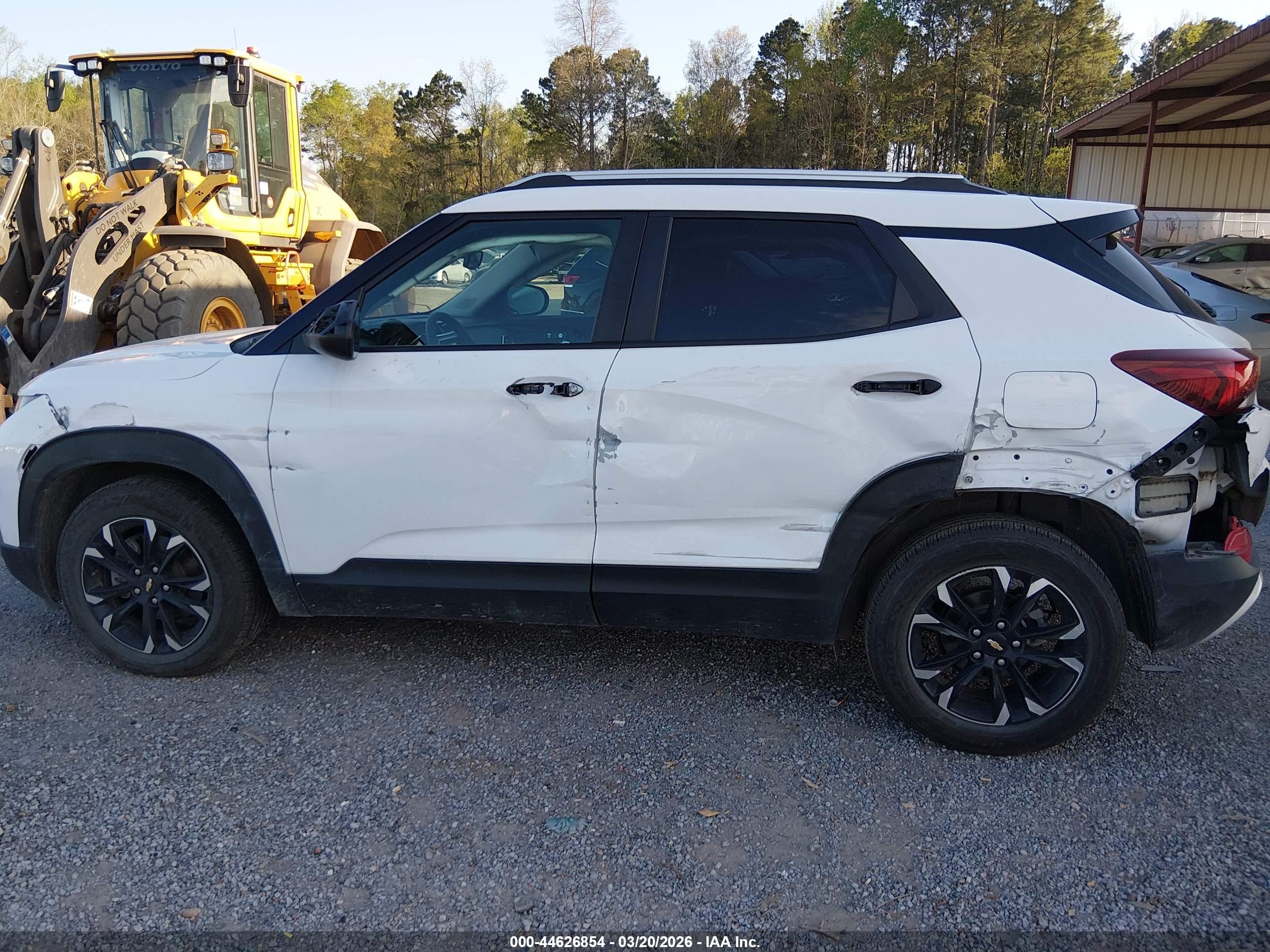 CHEVROLET TRAILBLAZER image 6