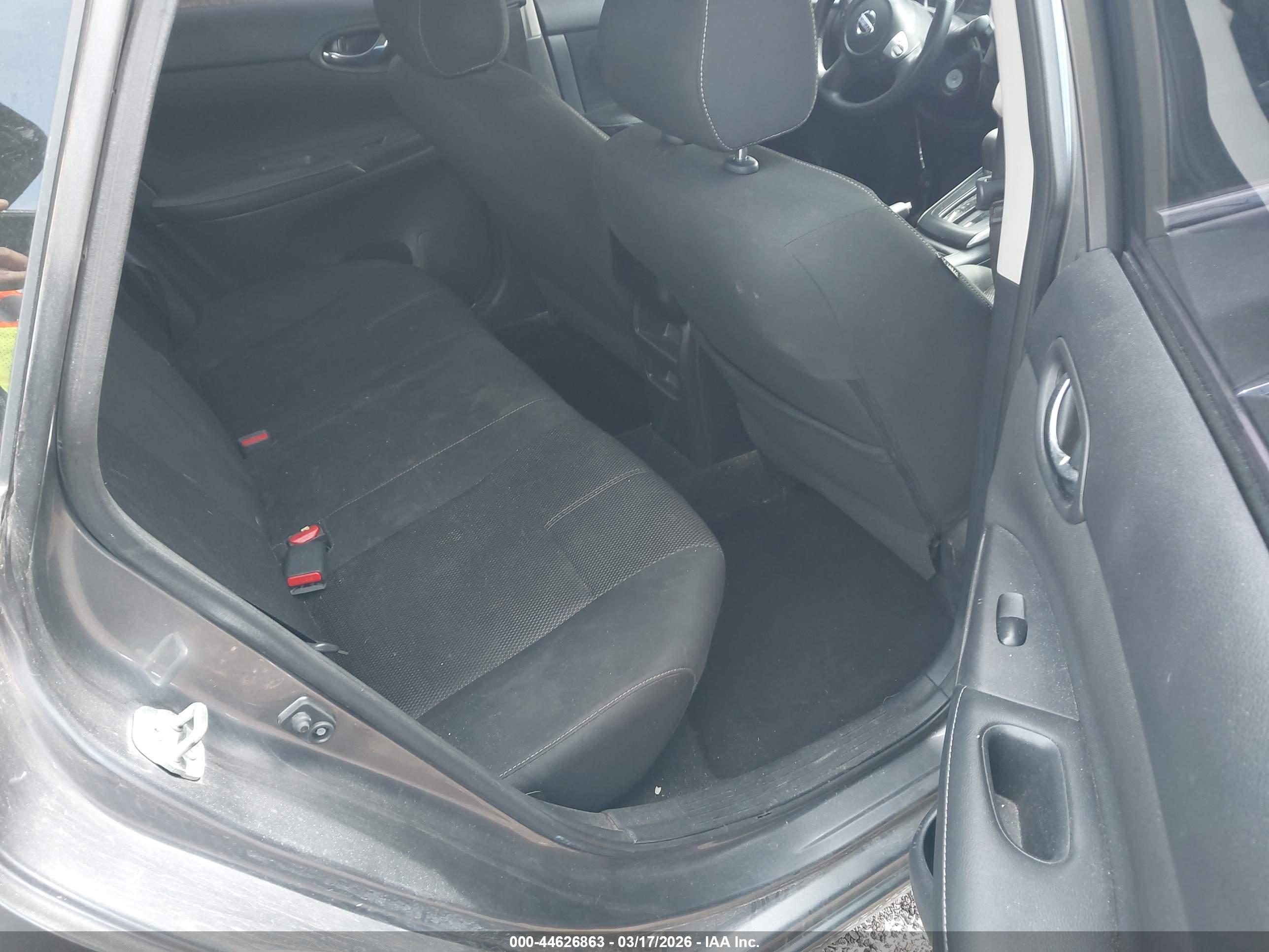 NISSAN SENTRA image 8