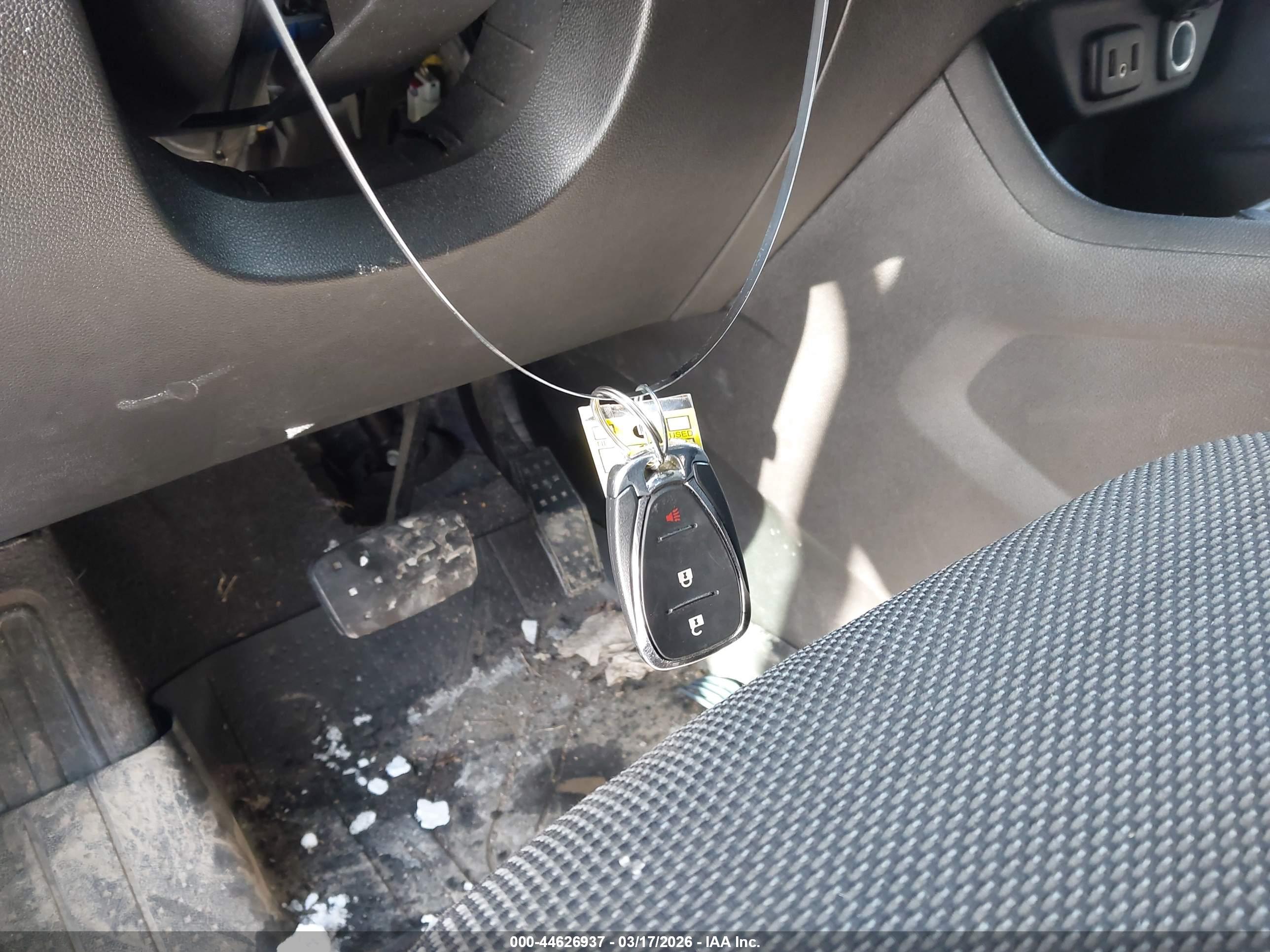 CHEVROLET TRAVERSE image 11