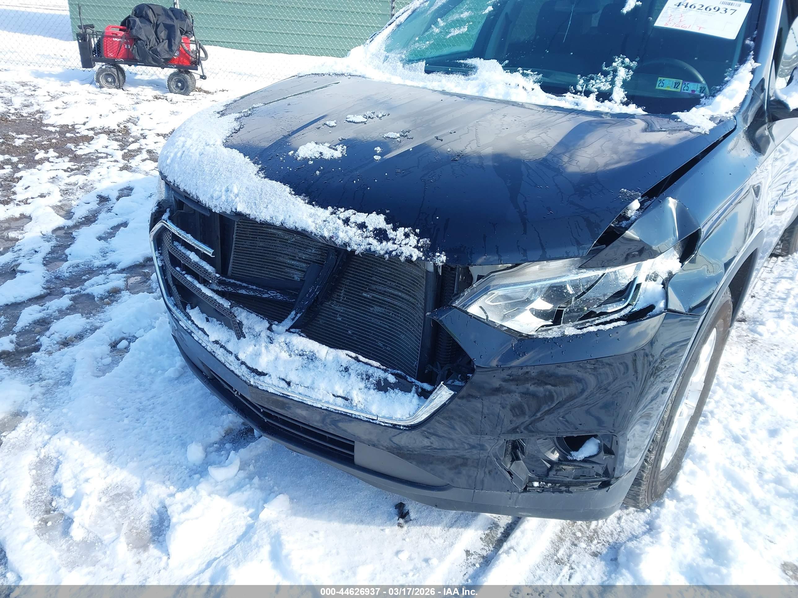 CHEVROLET TRAVERSE image 6