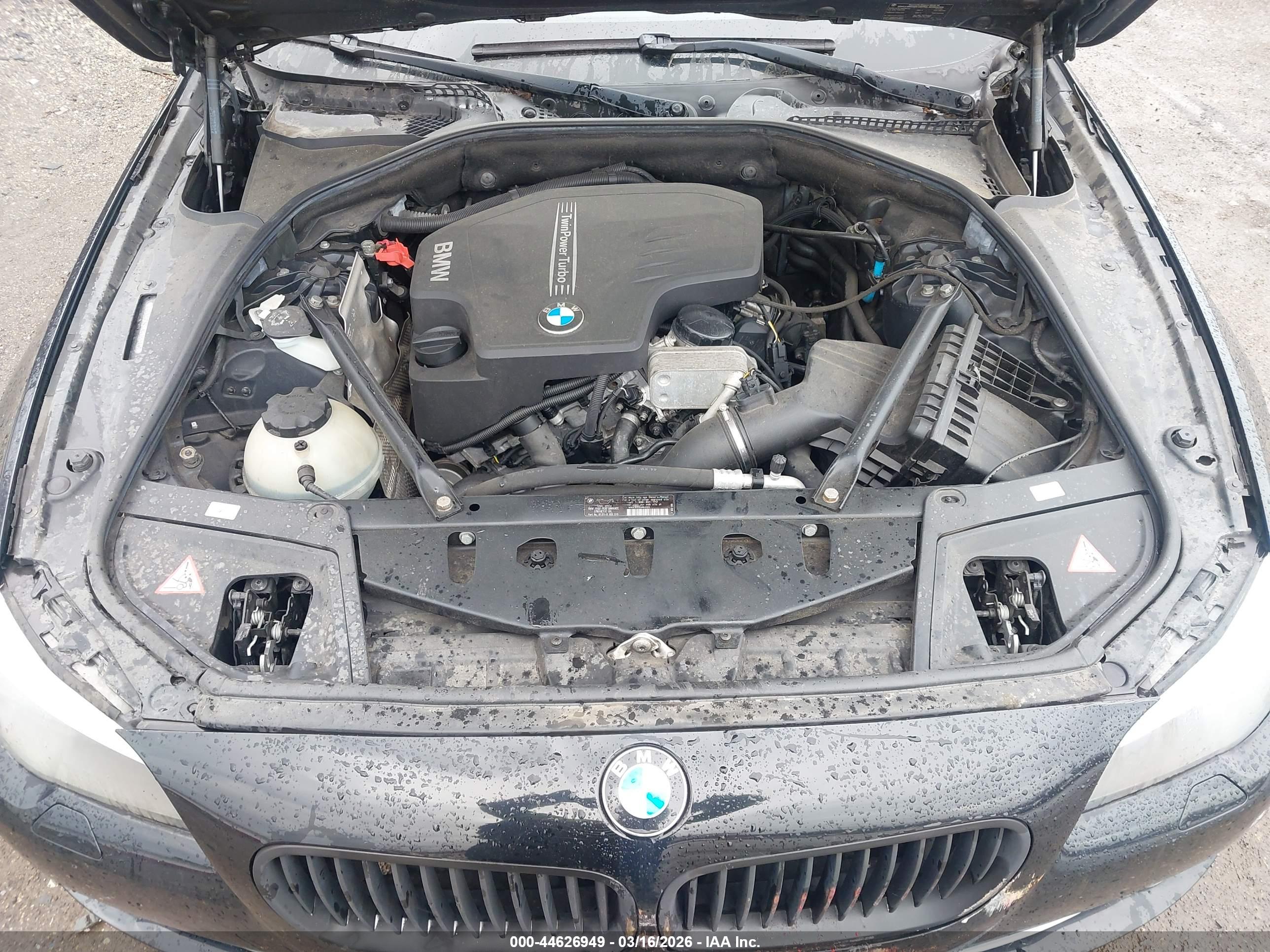 BMW 528I image 10