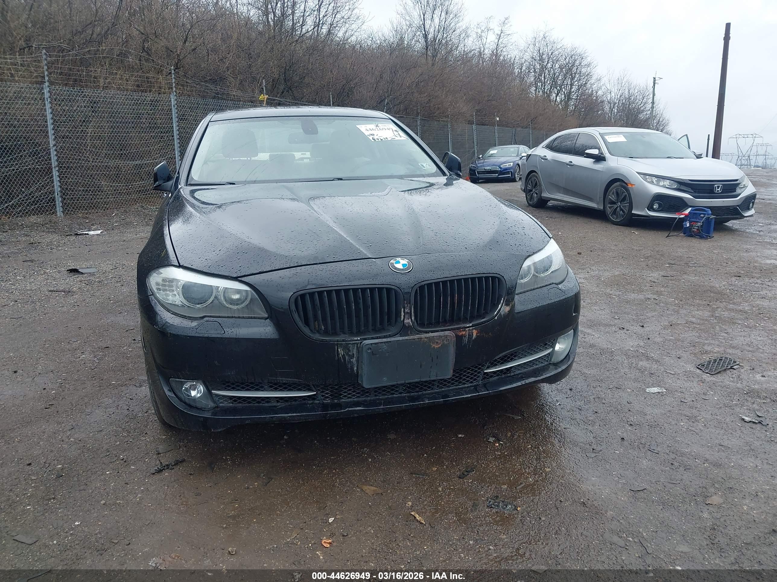 BMW 528I image 6