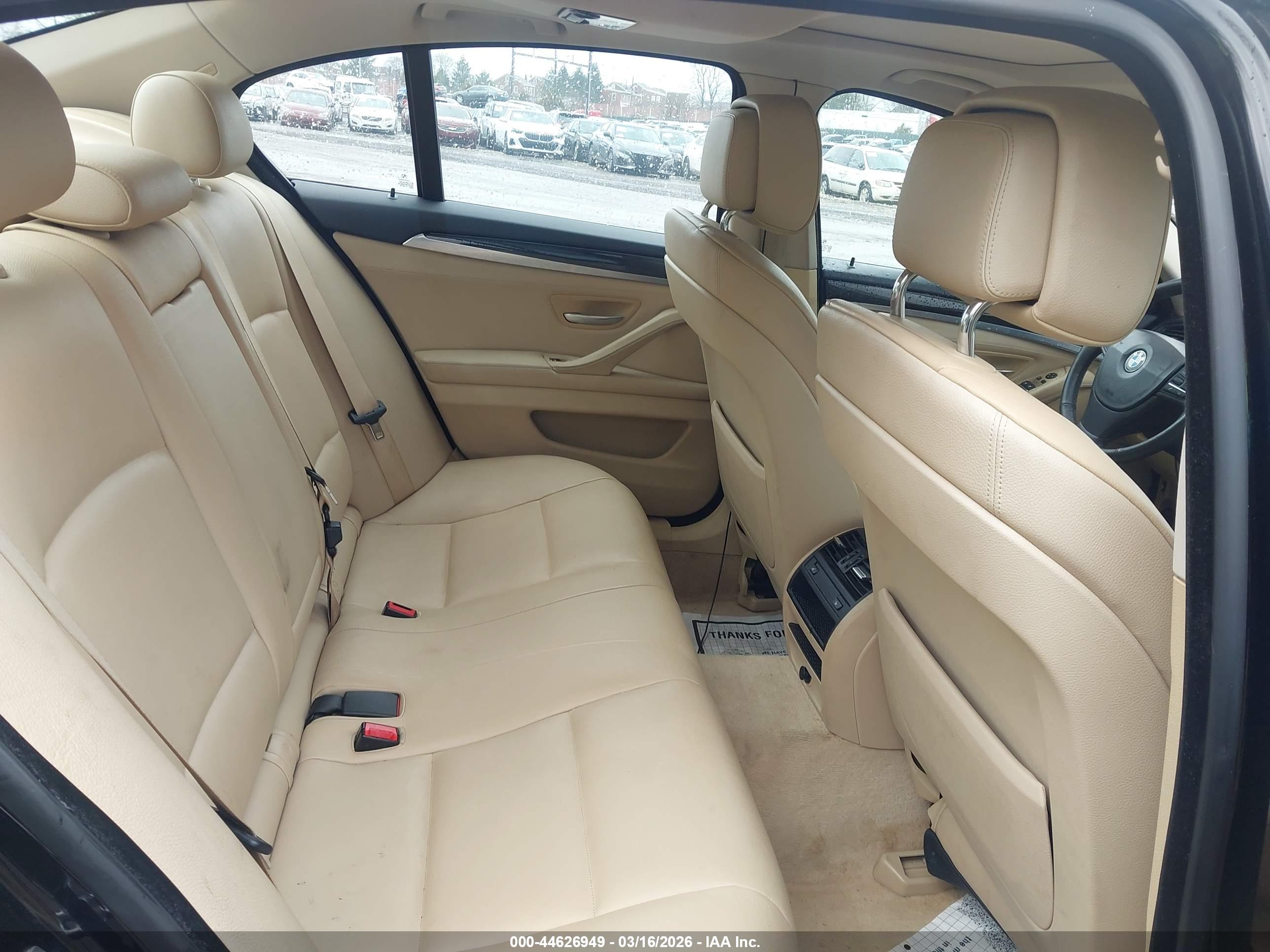 BMW 528I image 8