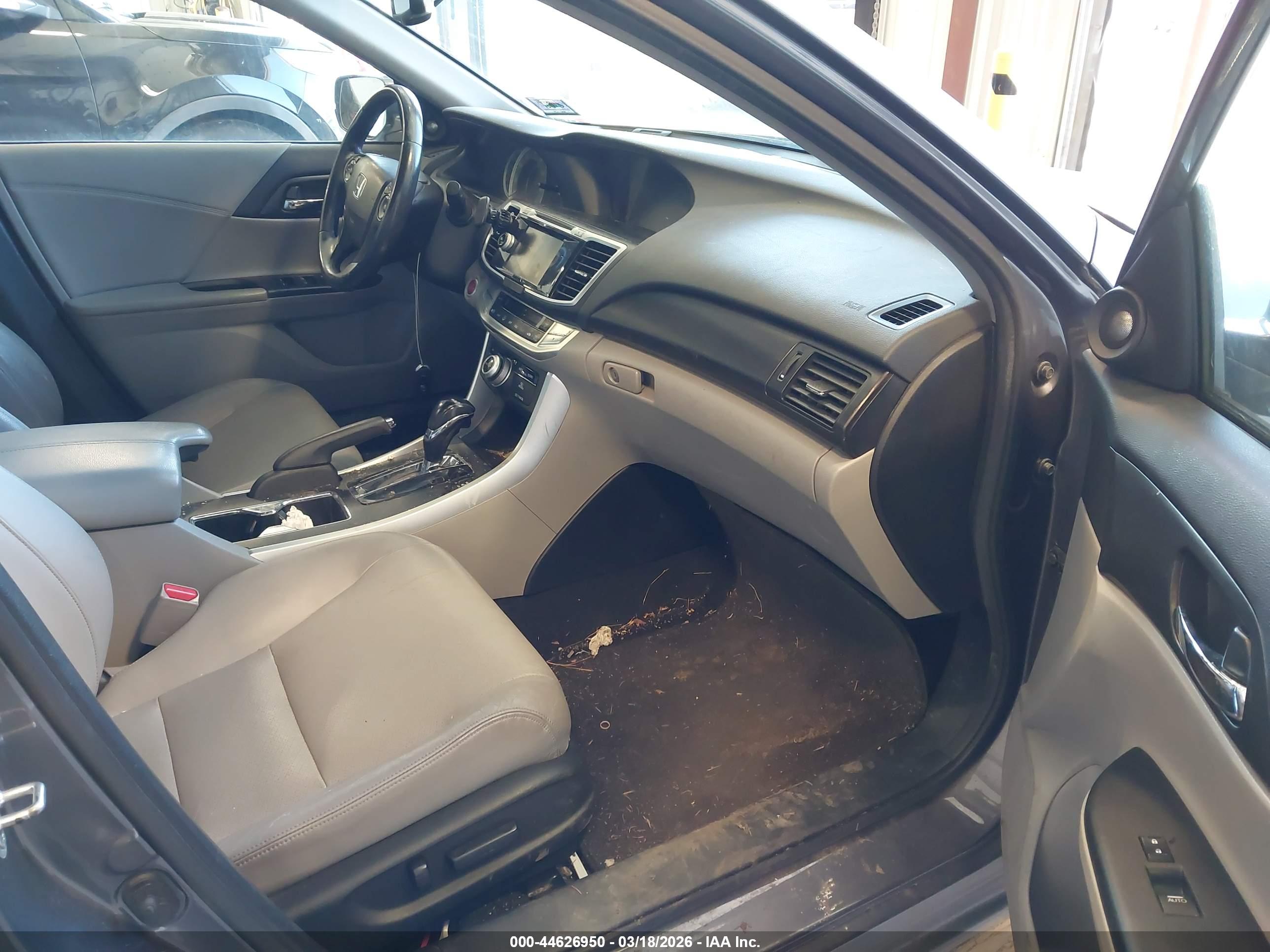 HONDA ACCORD image 5