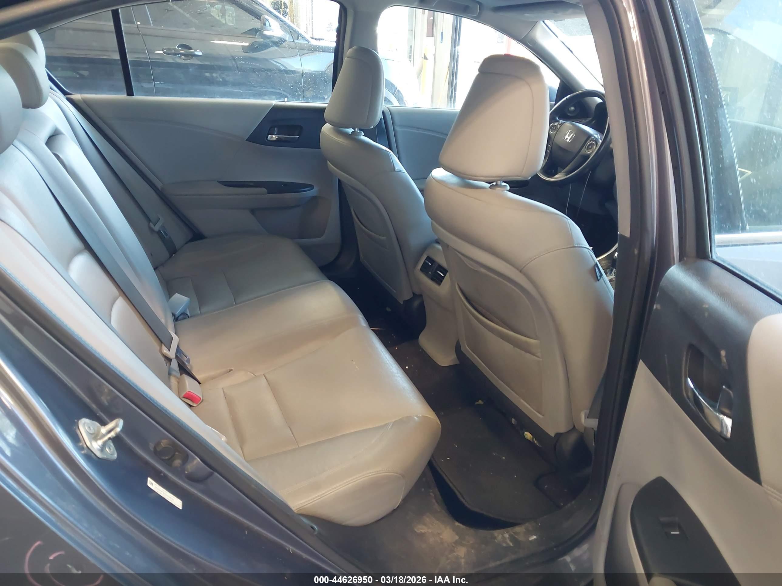 HONDA ACCORD image 8