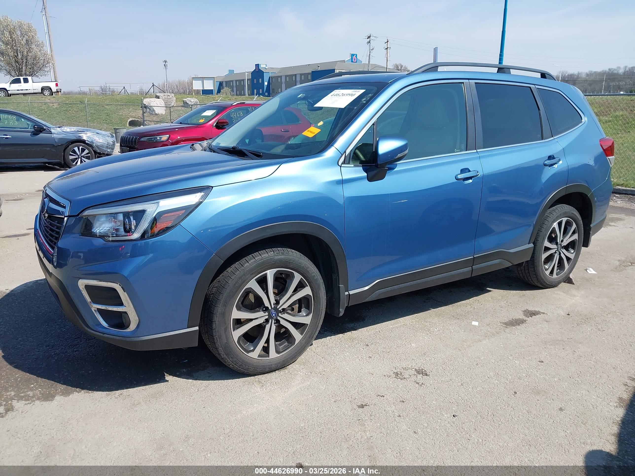 SUBARU FORESTER image 2