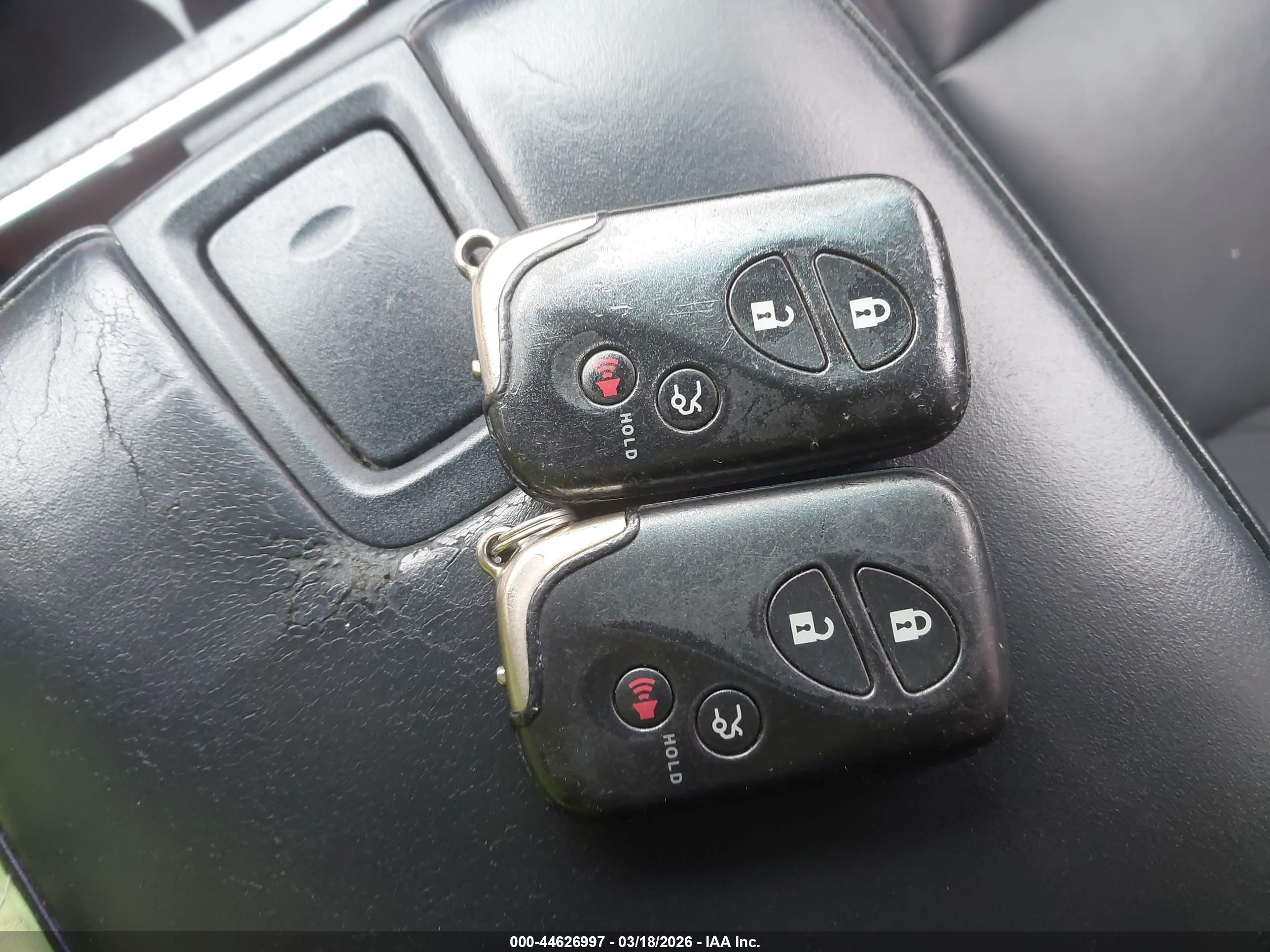 LEXUS ES image 11