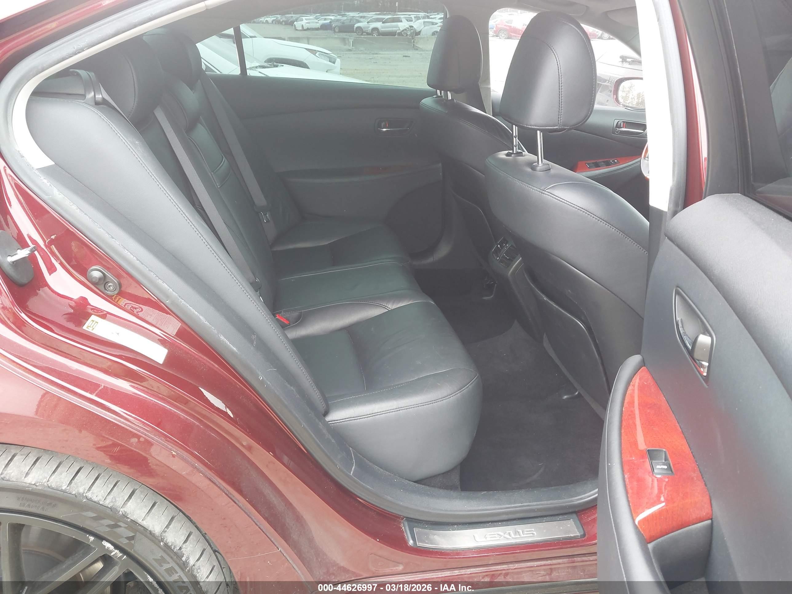 LEXUS ES image 8