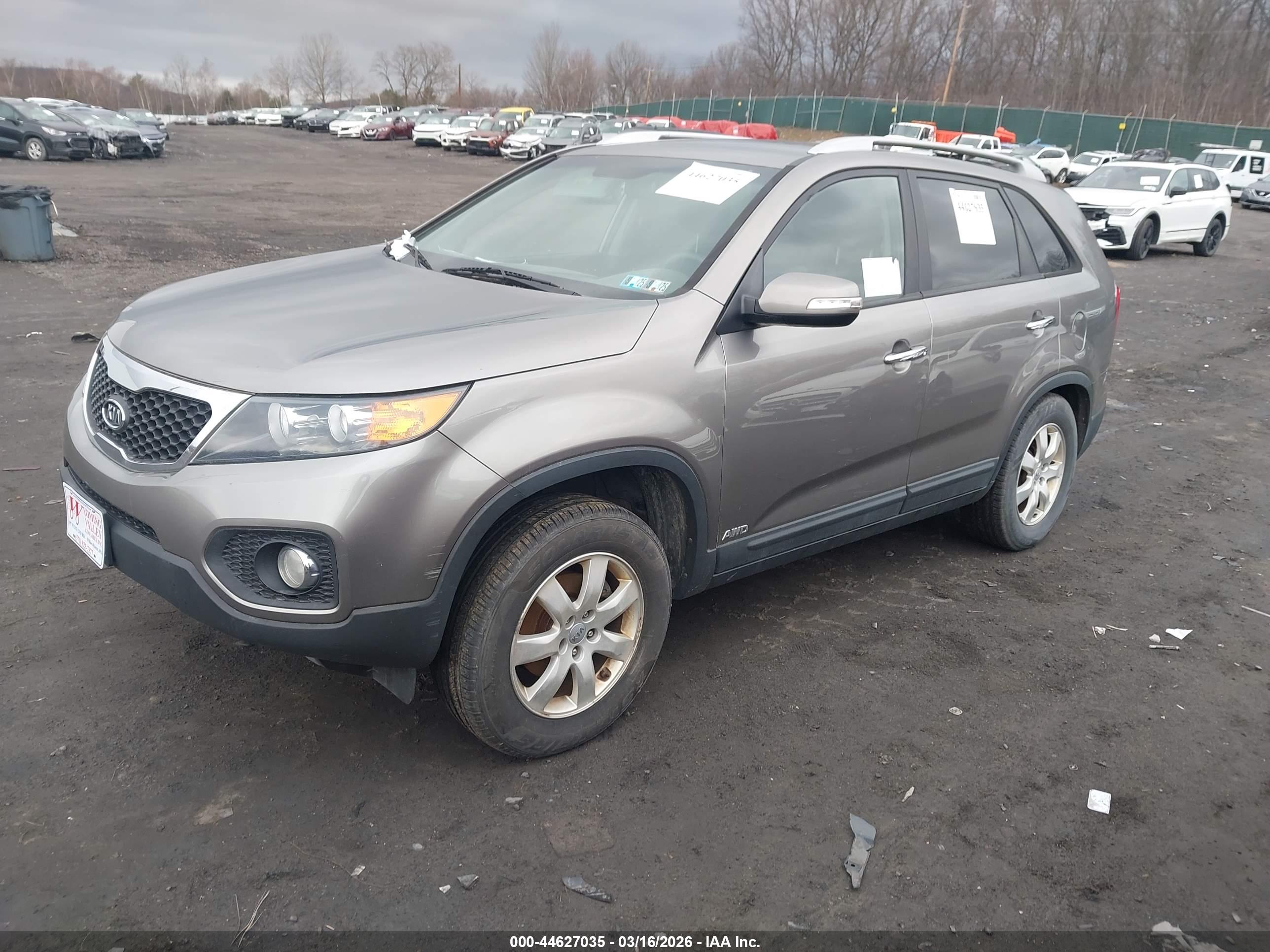 KIA SORENTO image 2
