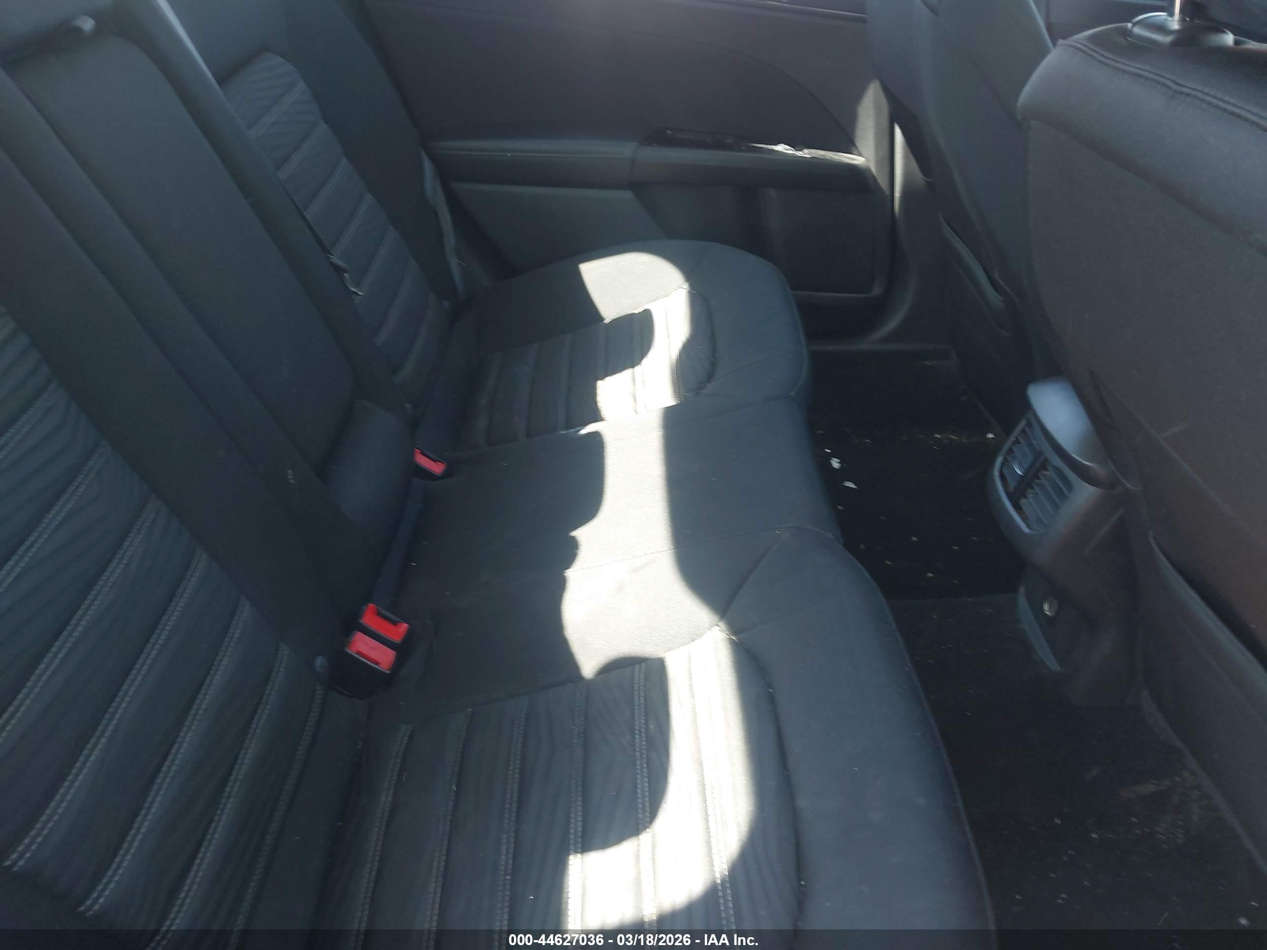FORD FUSION image 8