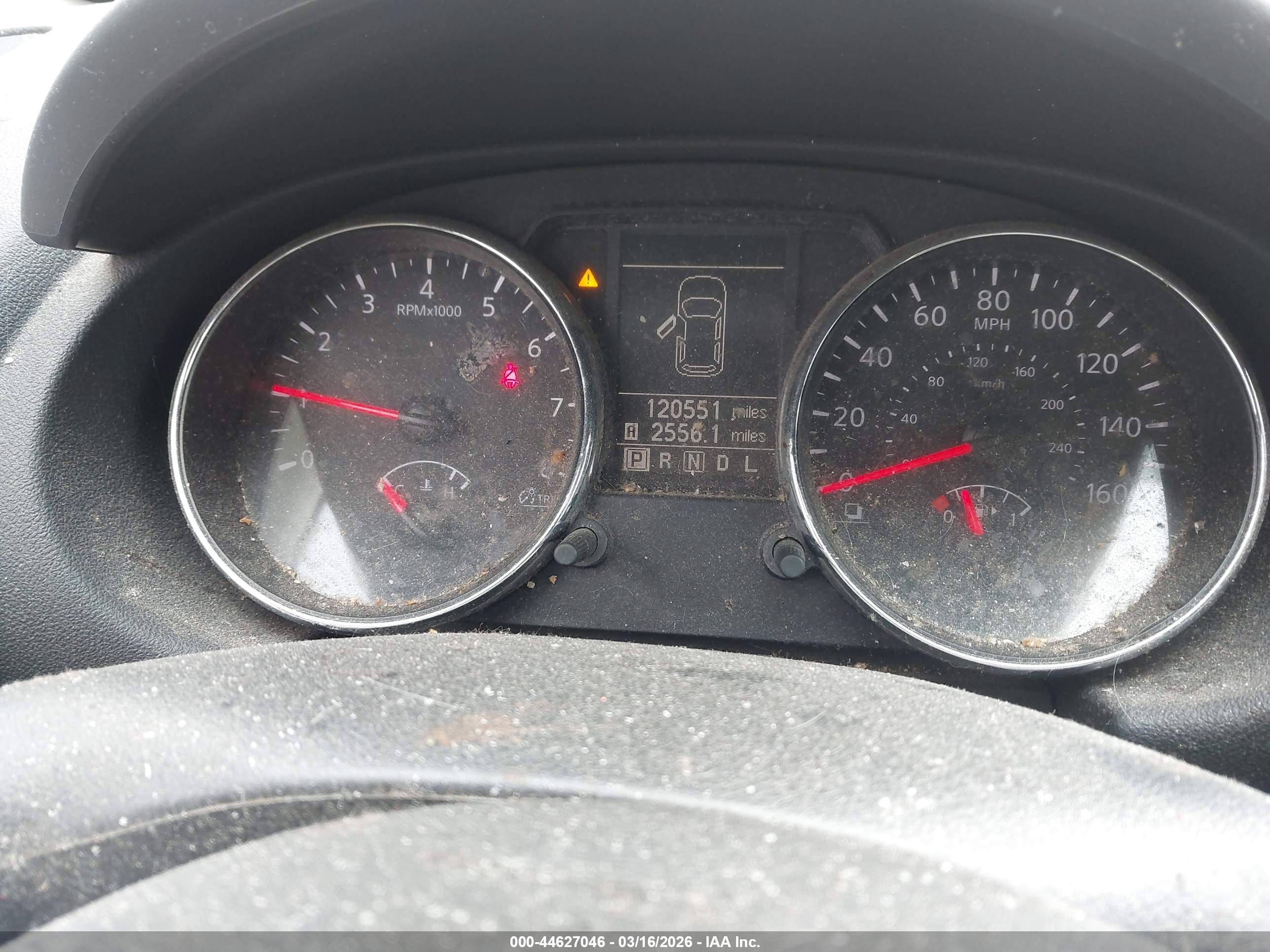 NISSAN ROGUE image 7