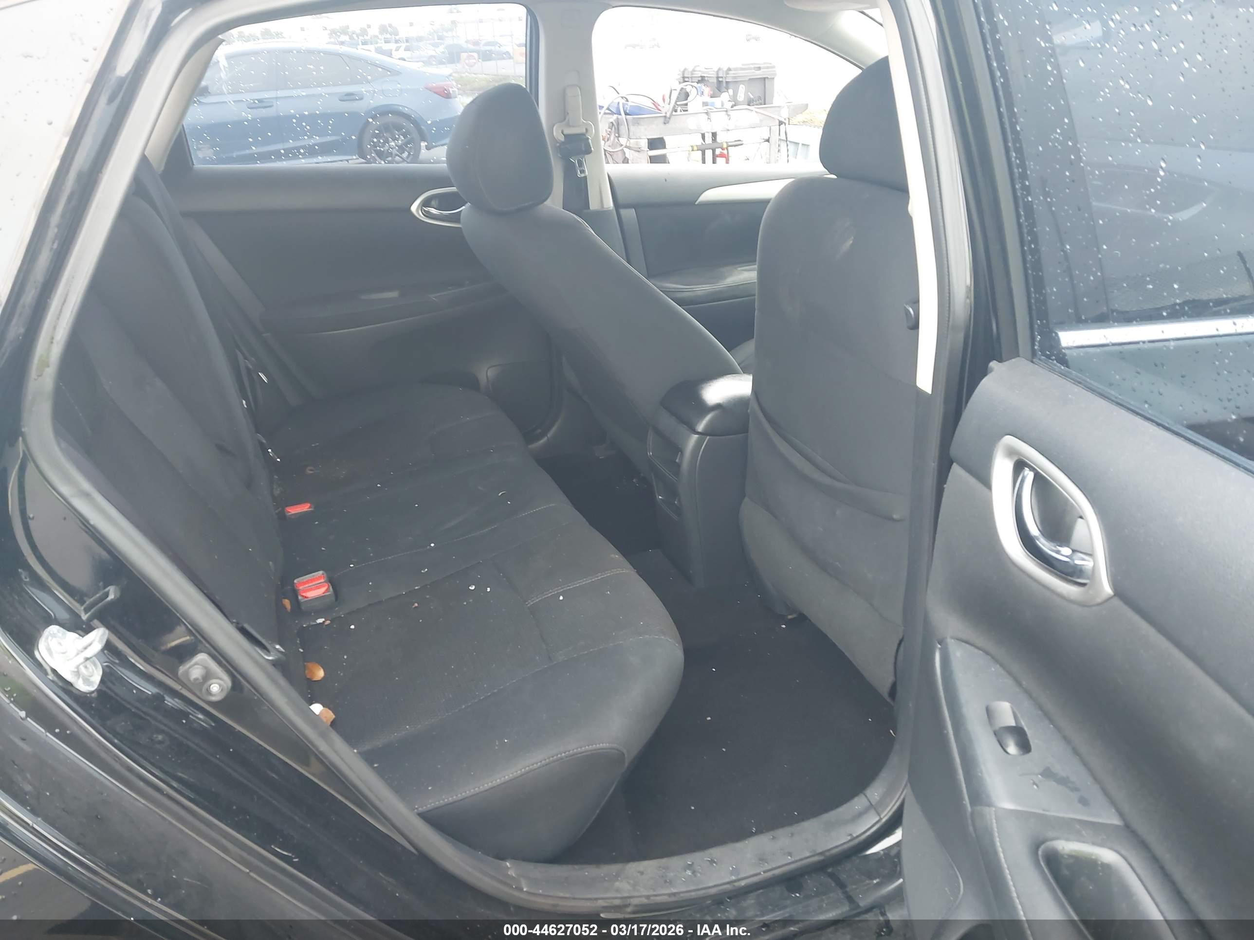 NISSAN SENTRA image 8