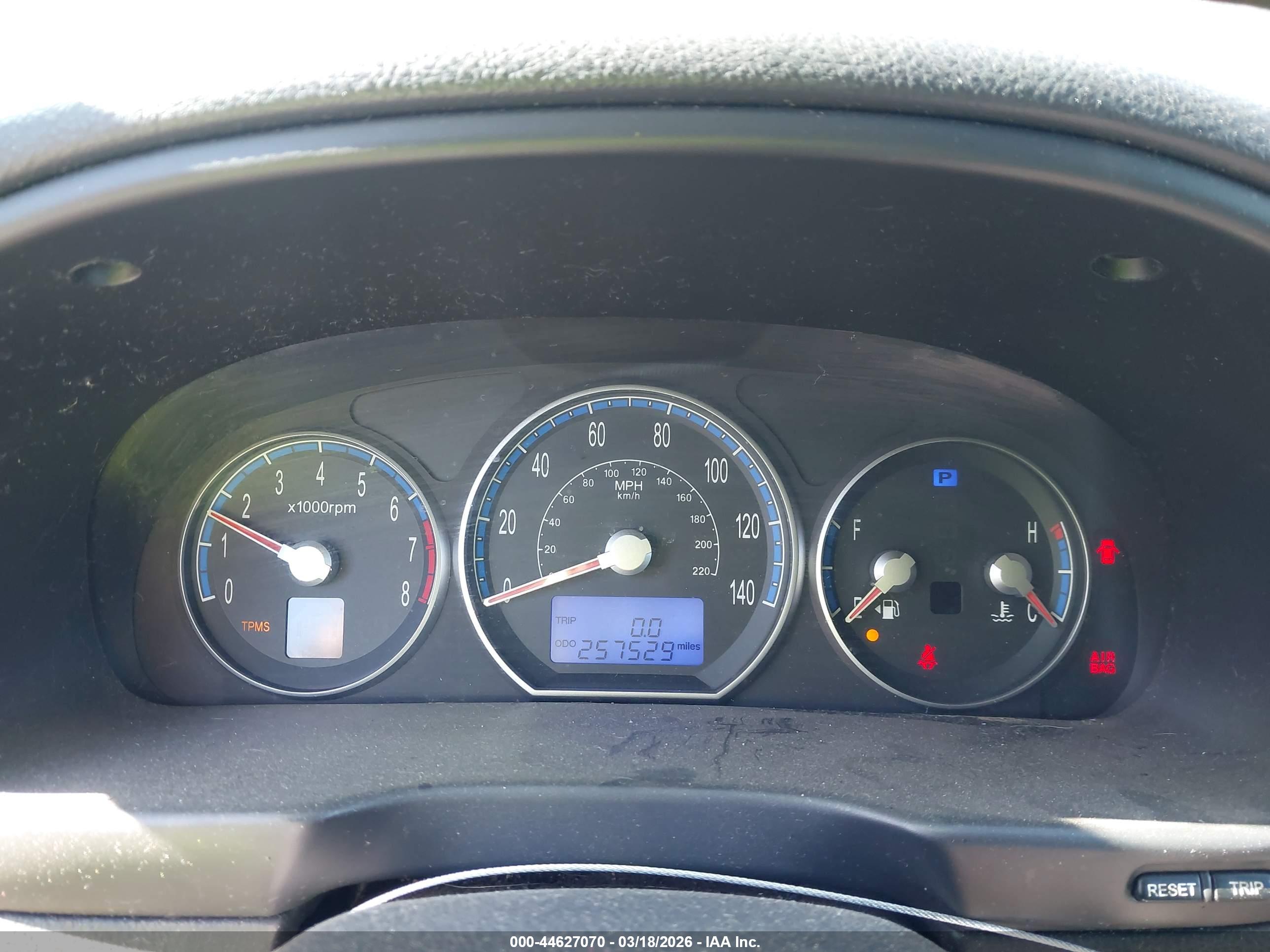 HYUNDAI SANTA image 7