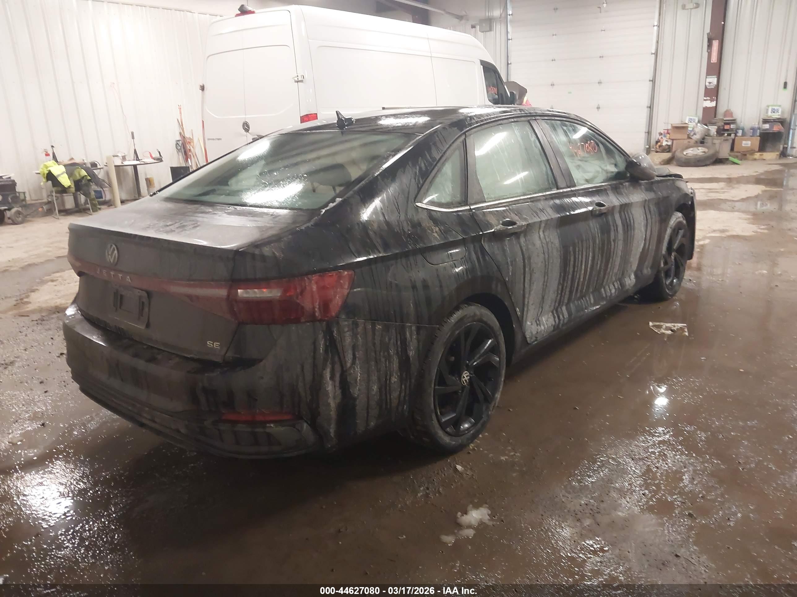 VOLKSWAGEN JETTA image 4