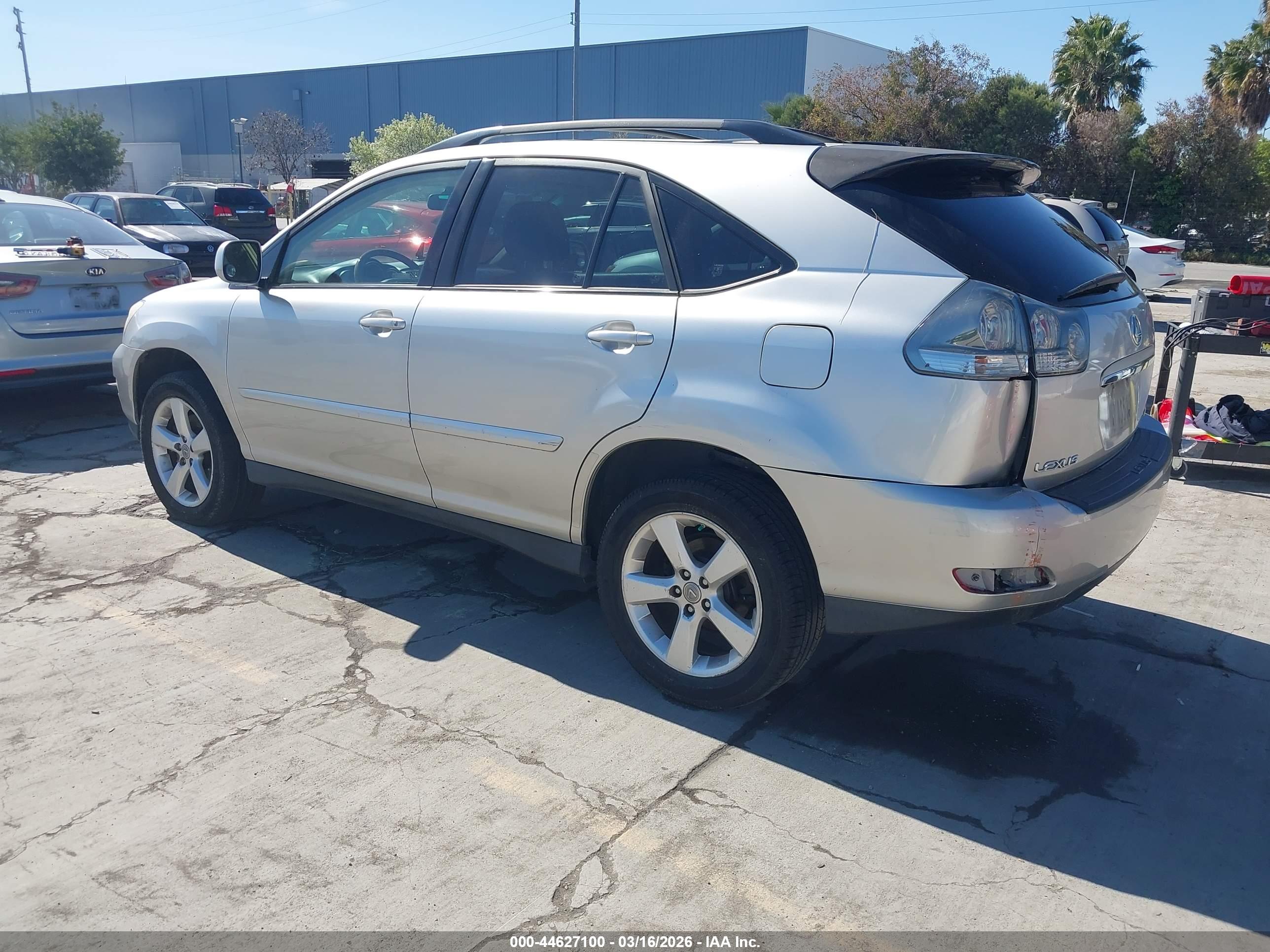 LEXUS RX image 3