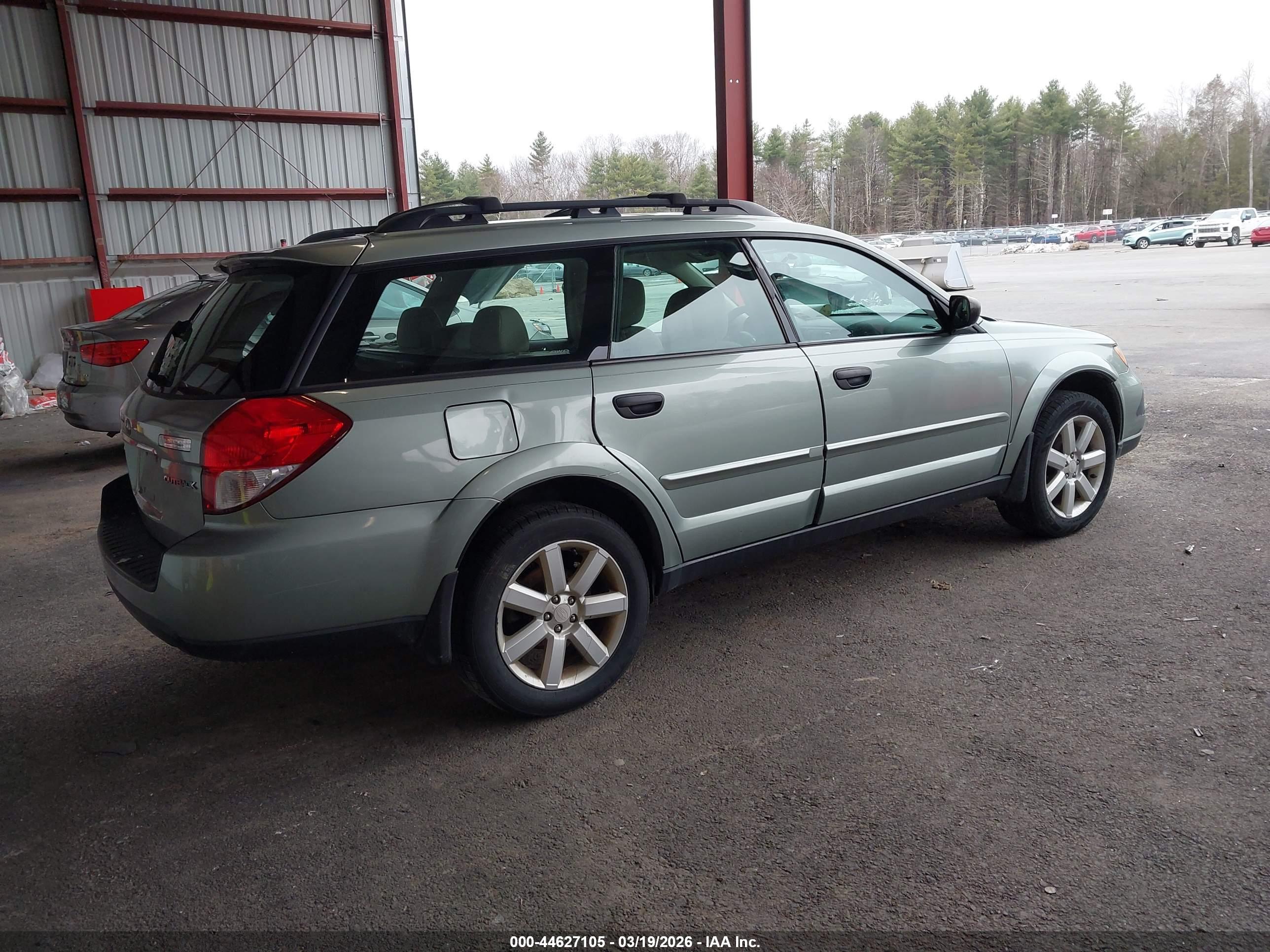 SUBARU OUTBACK image 4
