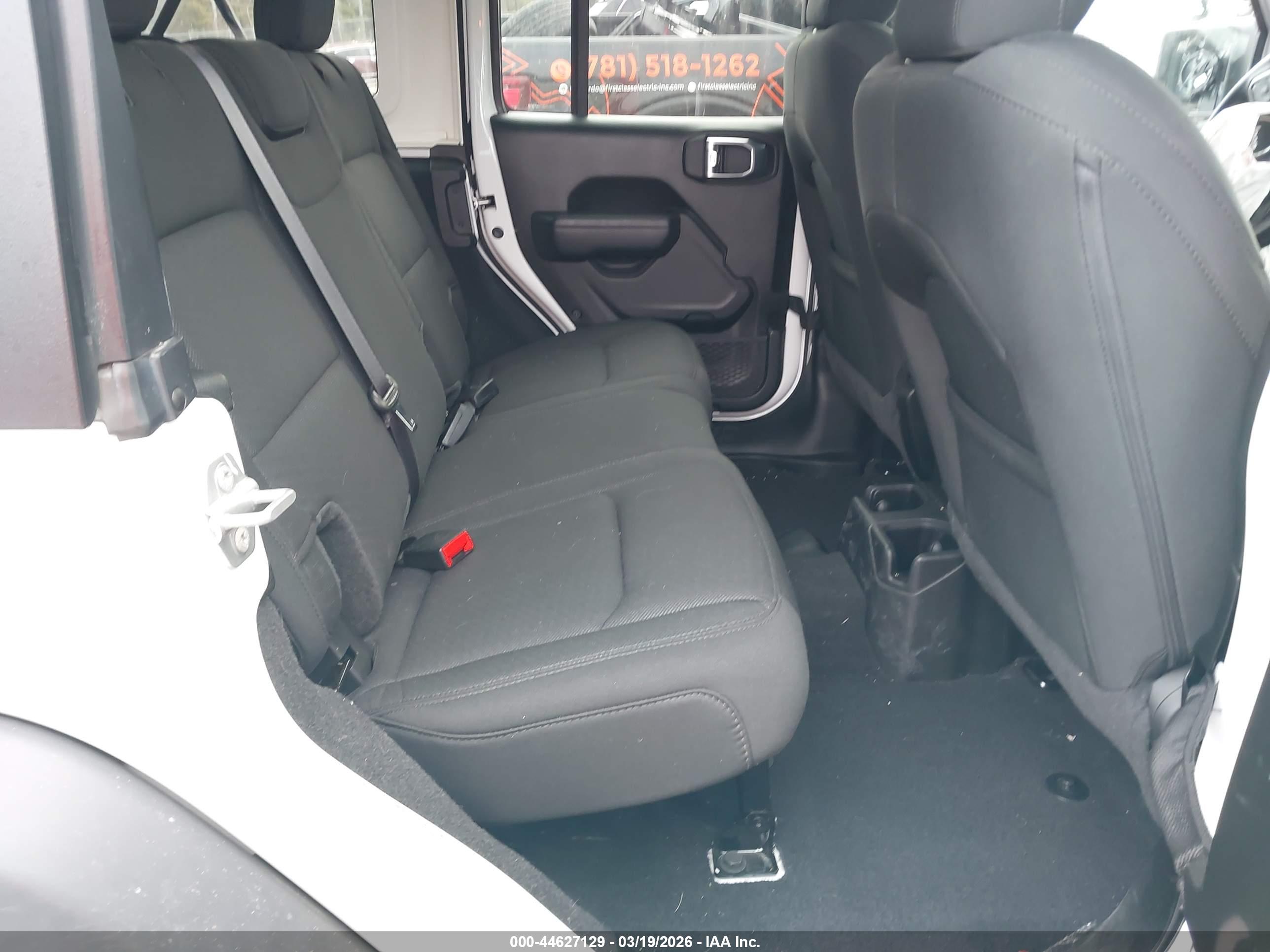 JEEP WRANGLER image 8