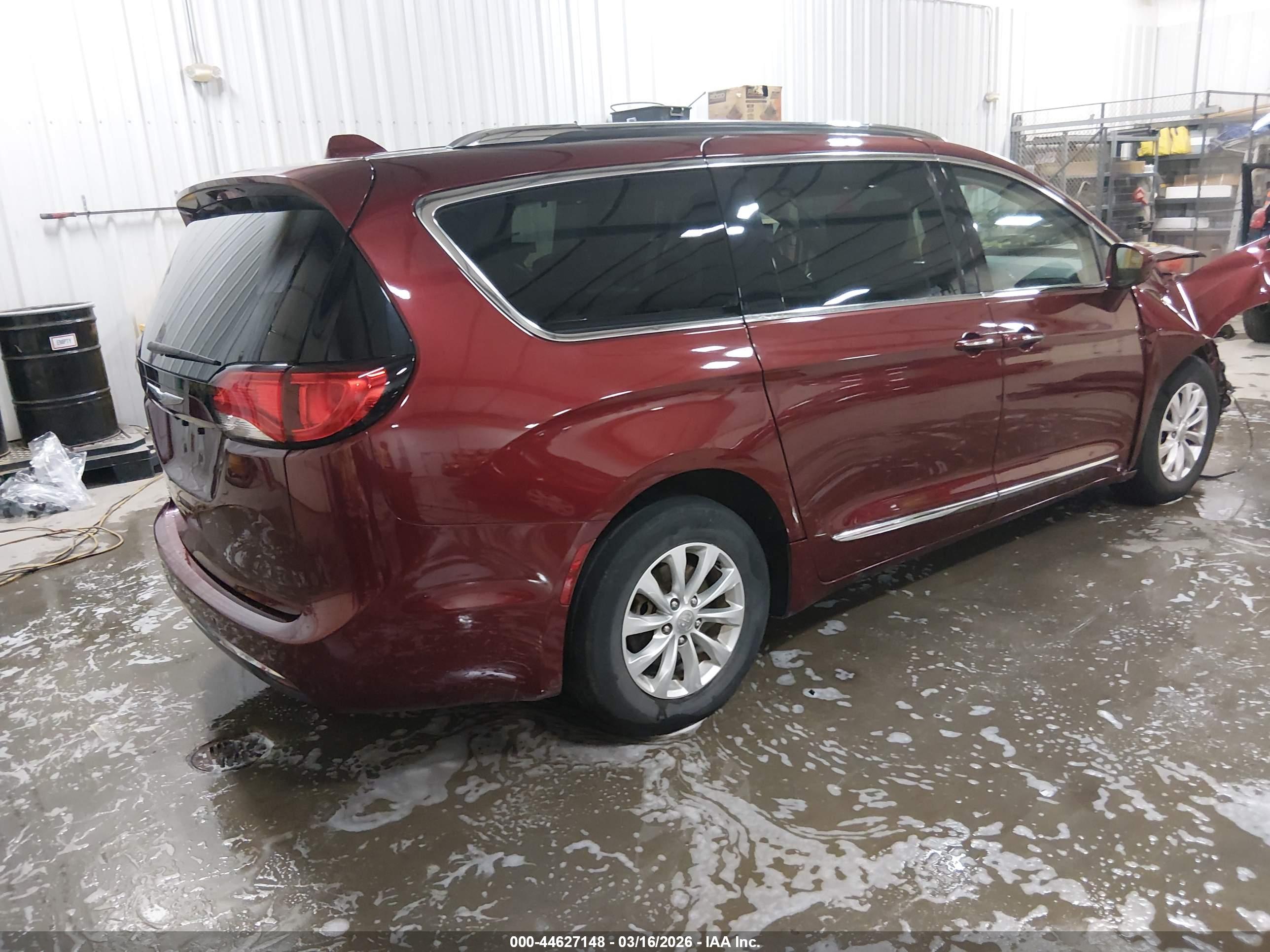 CHRYSLER PACIFICA image 4