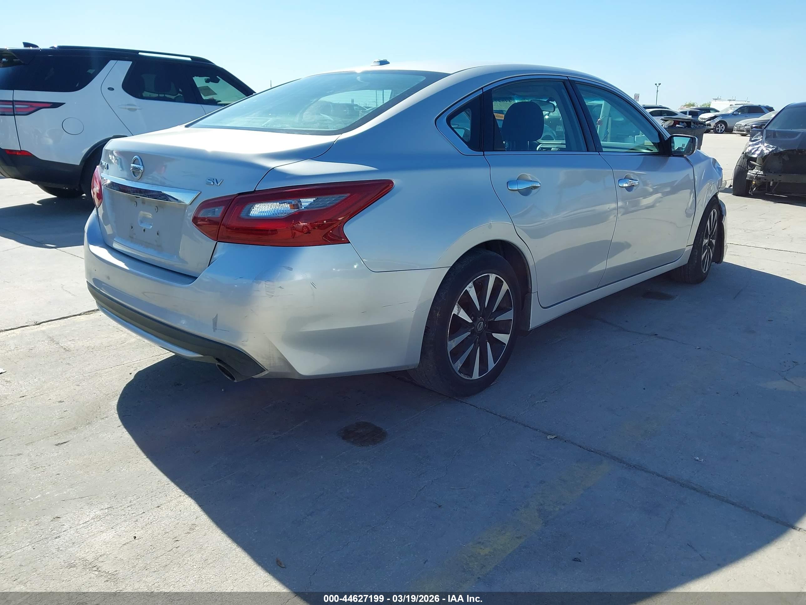 NISSAN ALTIMA image 4