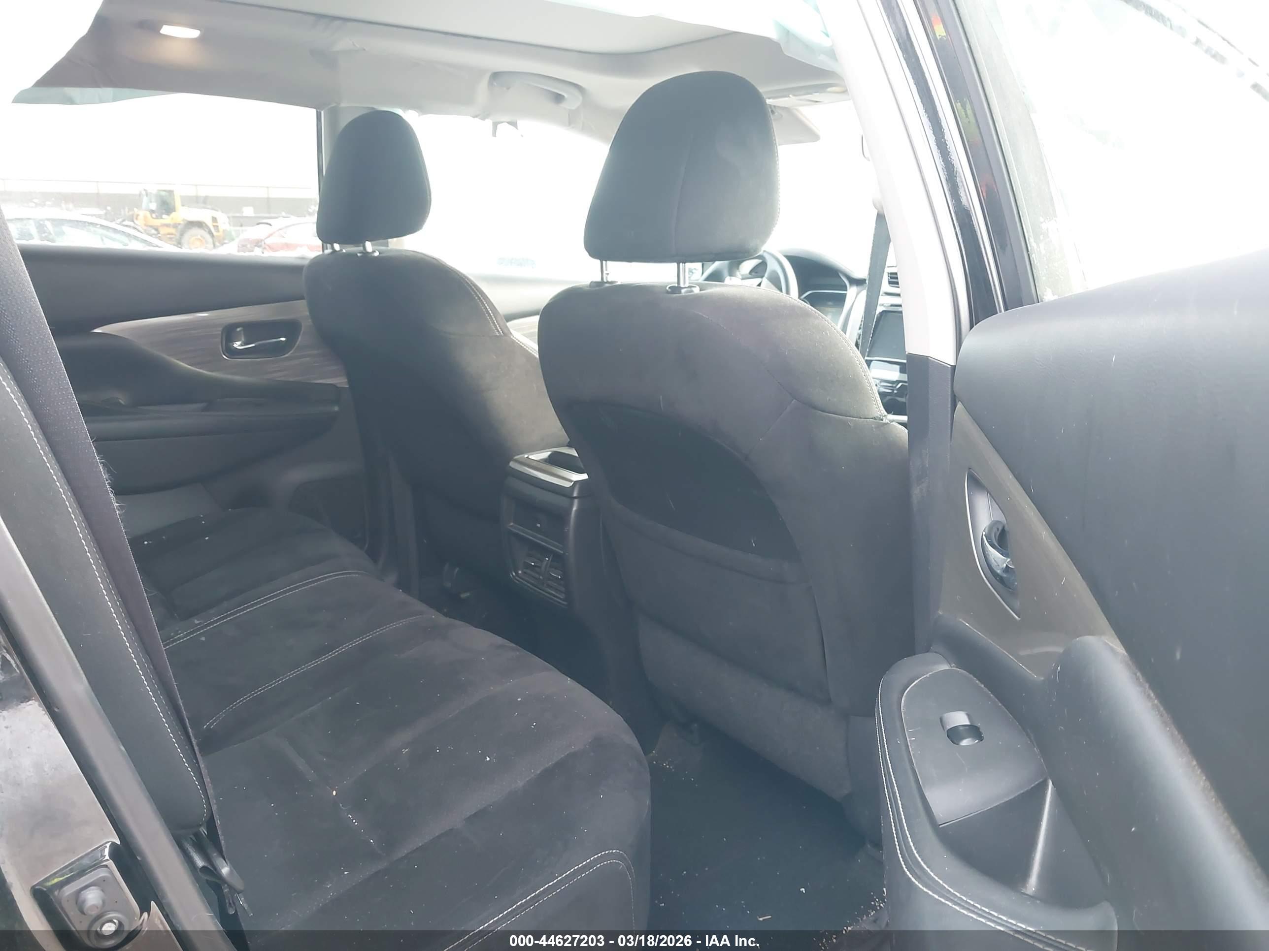 NISSAN MURANO image 8