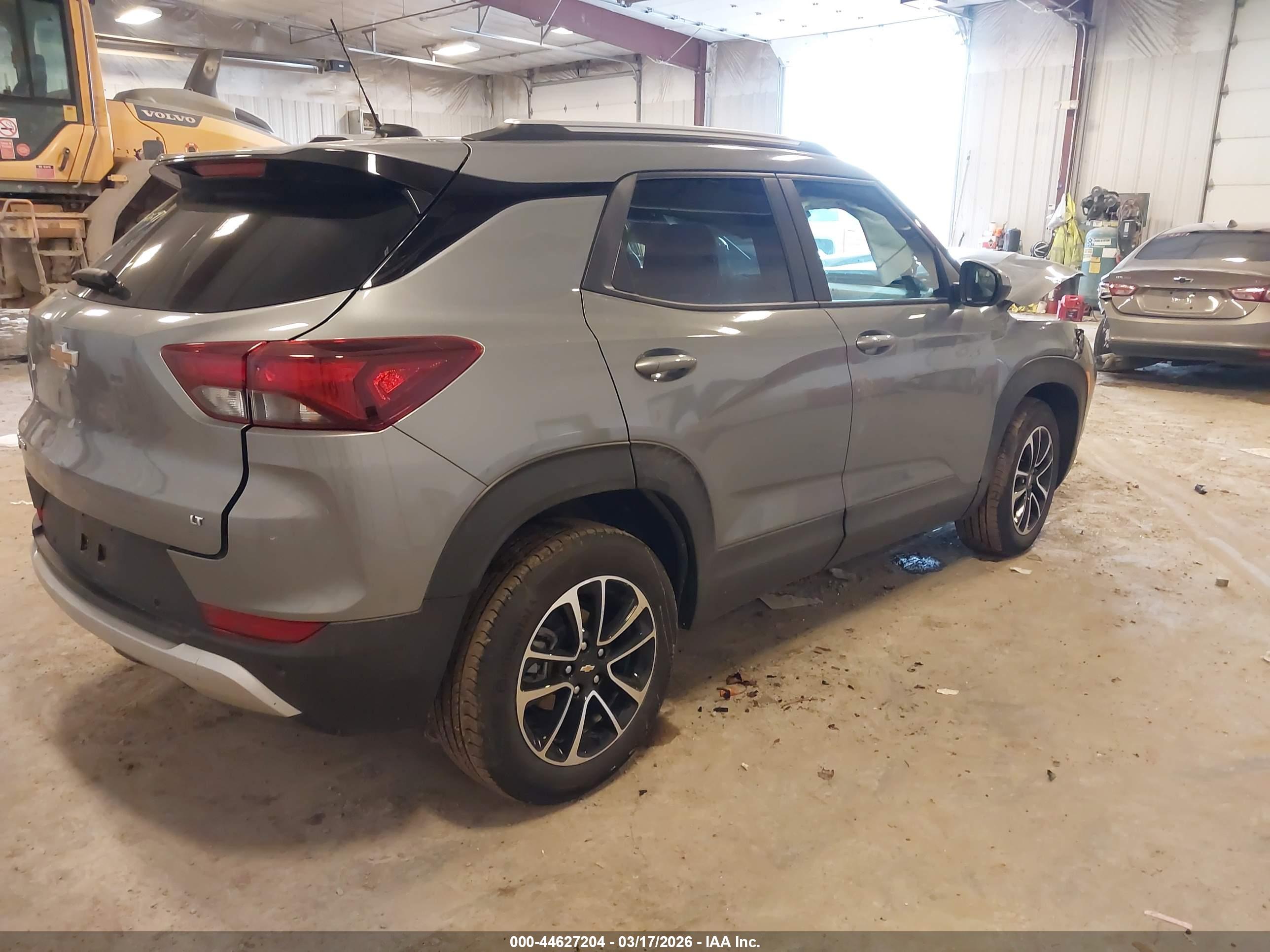 CHEVROLET TRAILBLAZER image 4