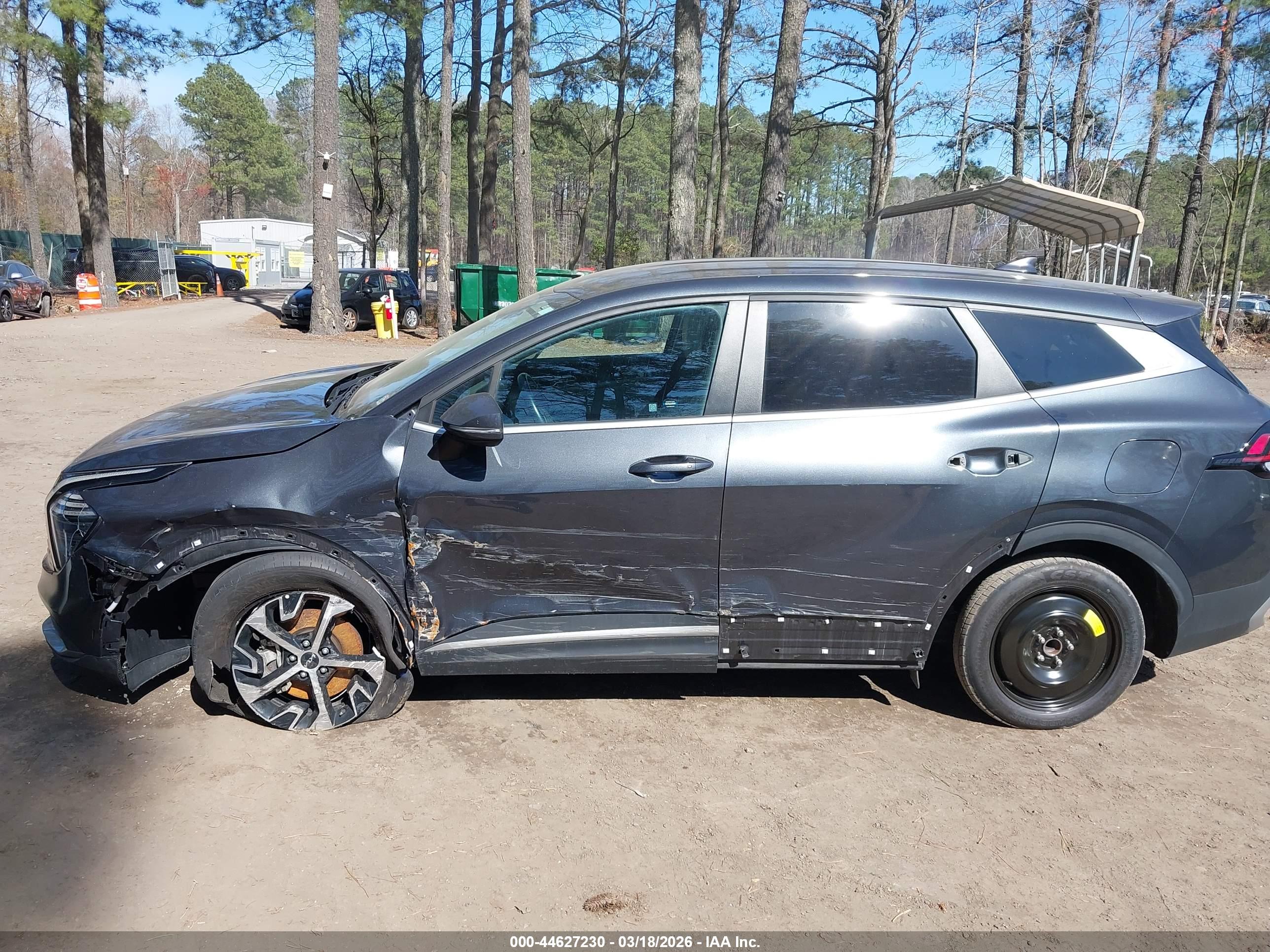 KIA SPORTAGE image 6