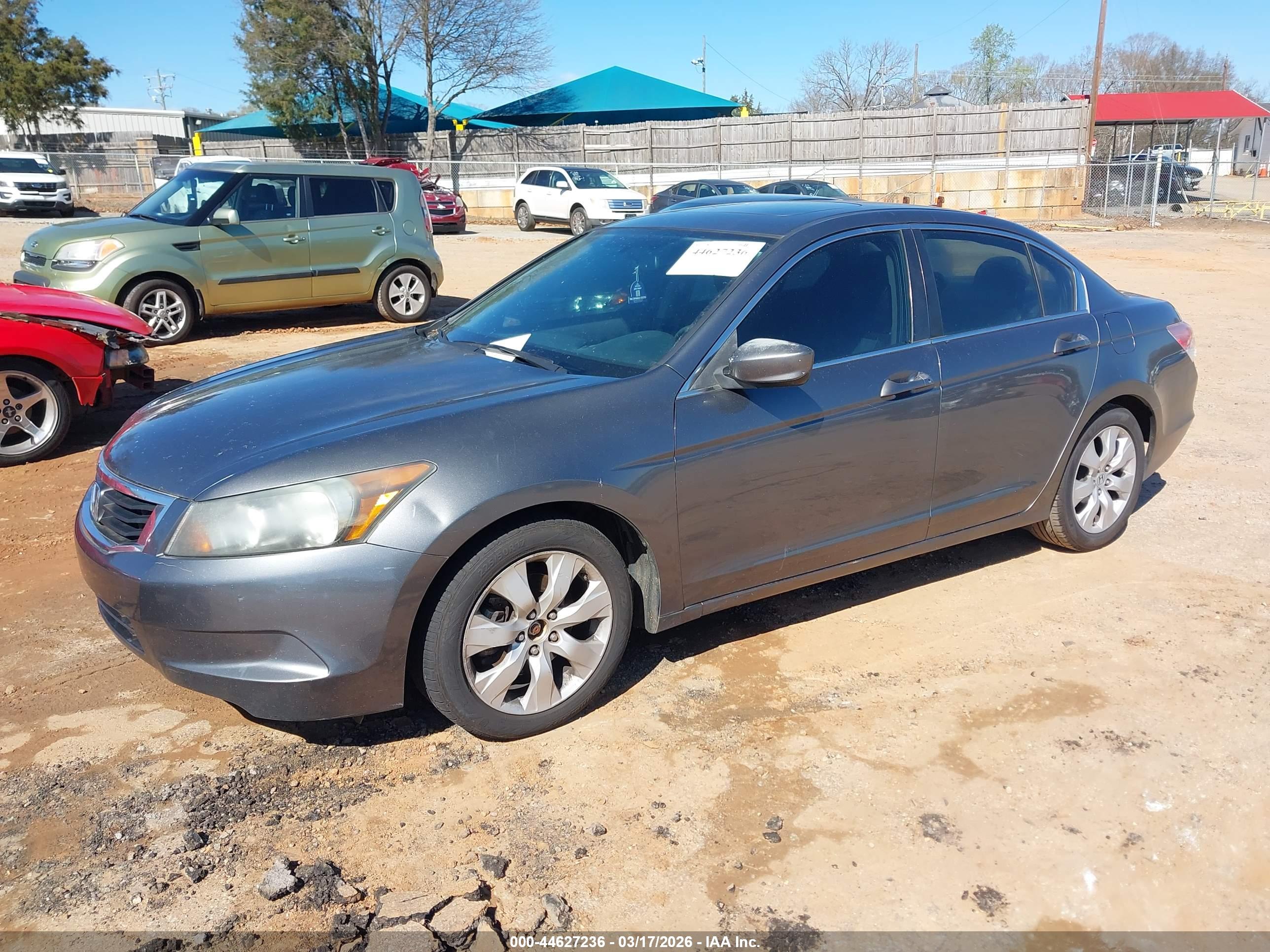 HONDA ACCORD image 2