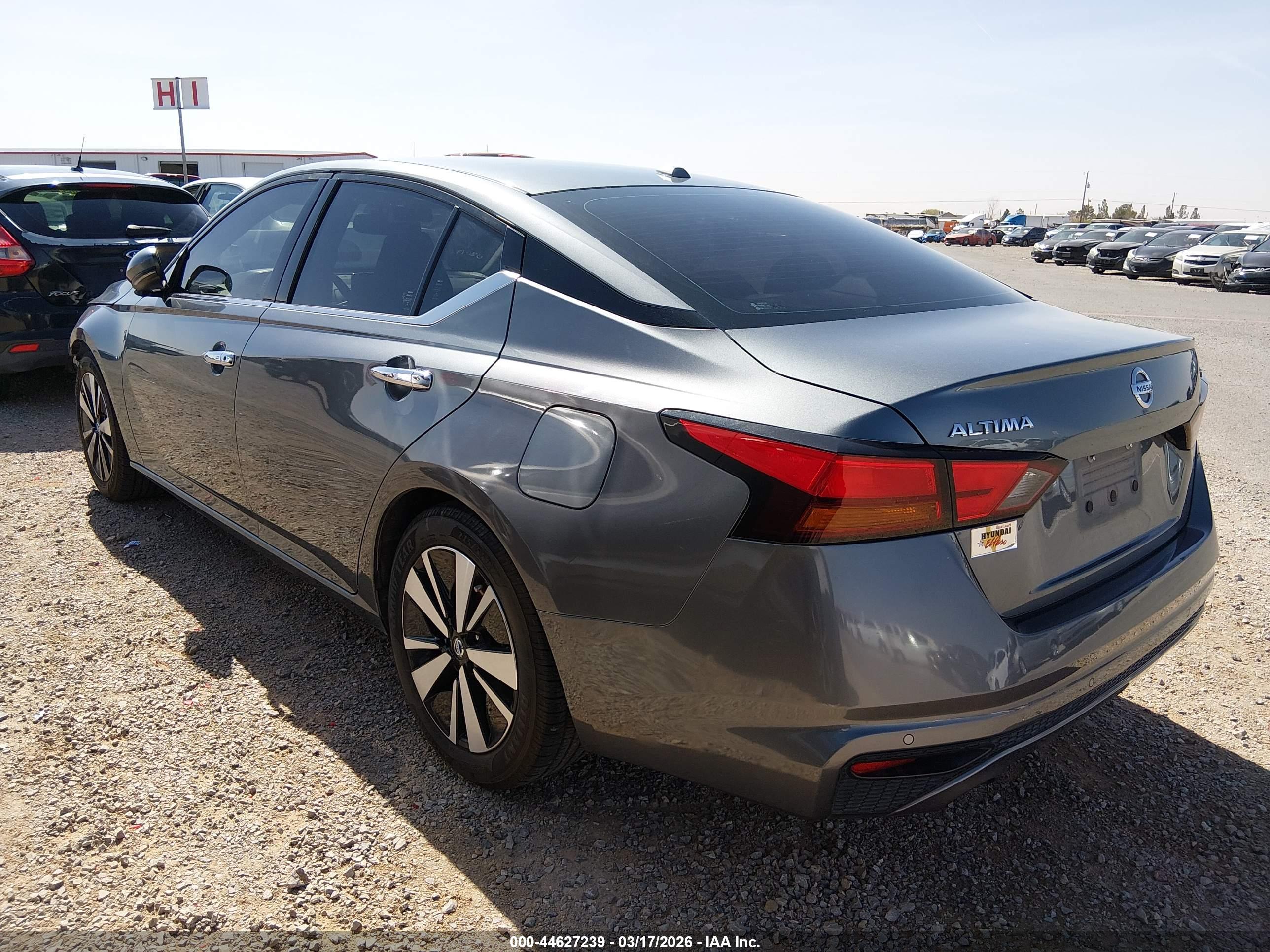 NISSAN ALTIMA image 3