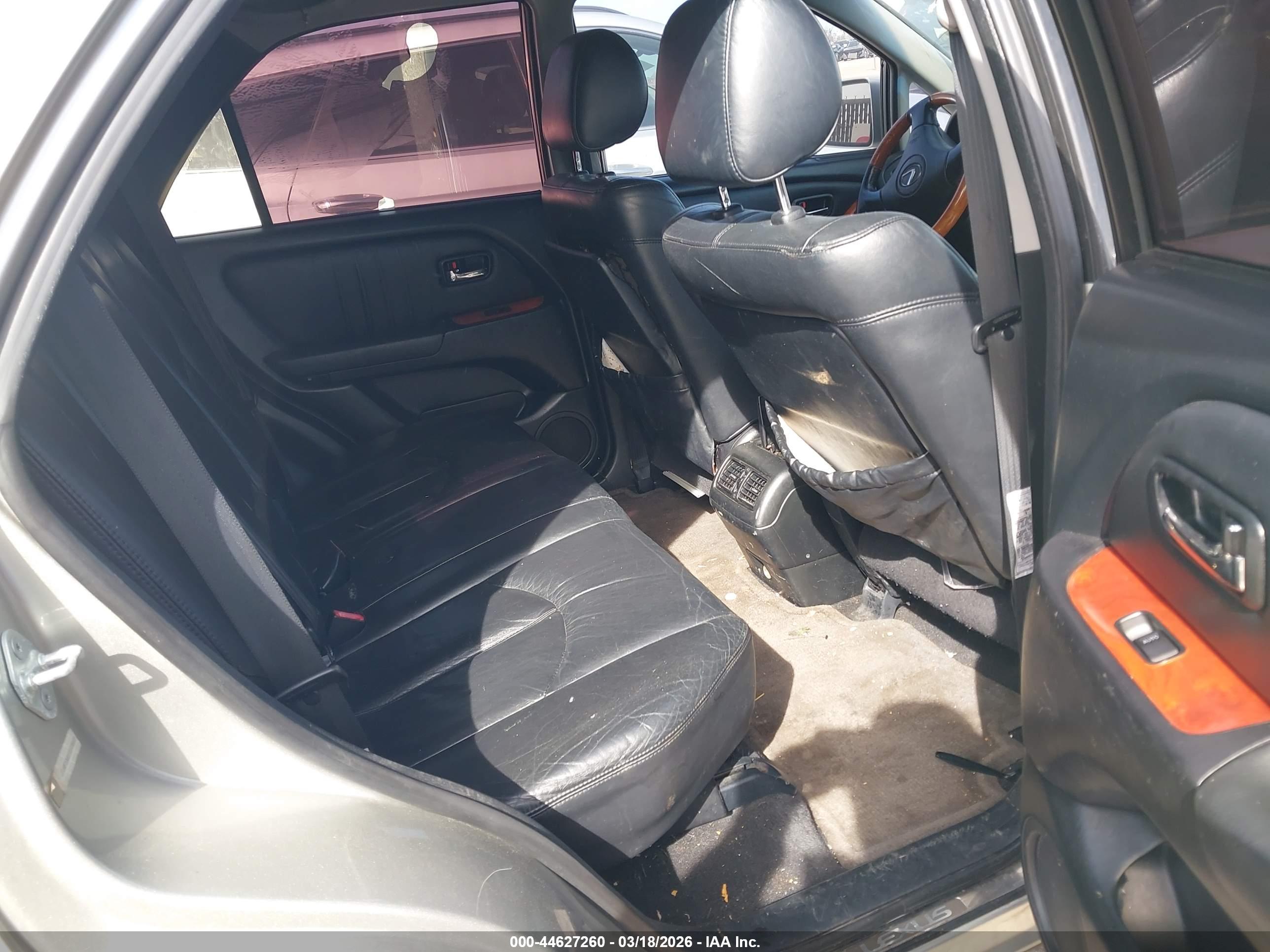 LEXUS RX image 8