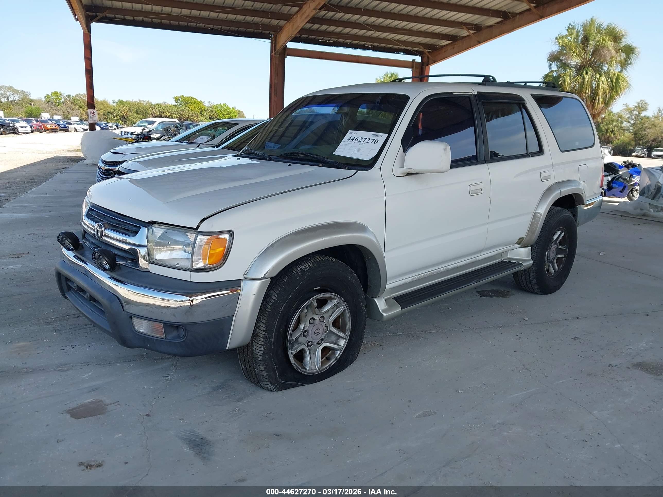 TOYOTA 4RUNNER image 2