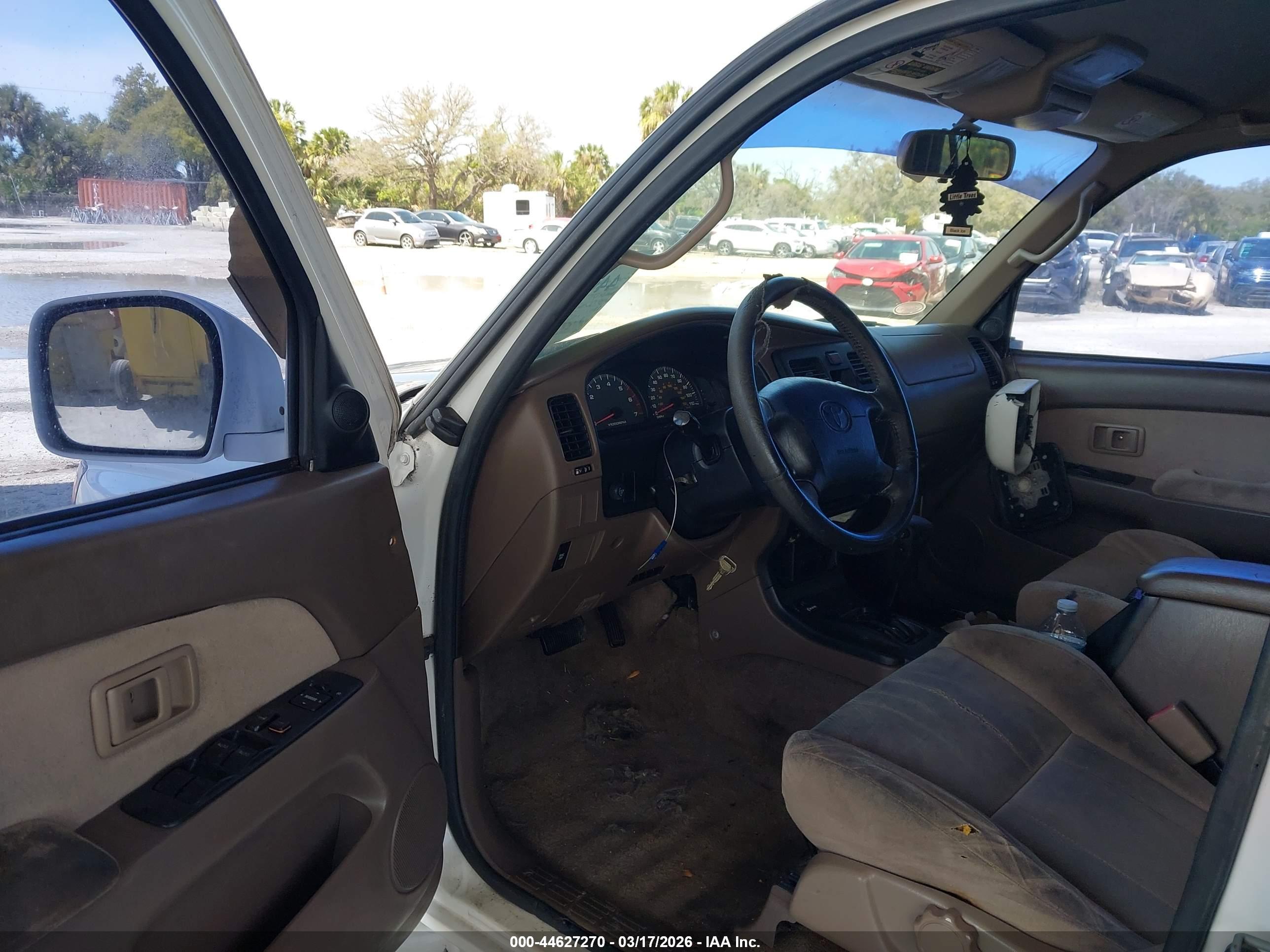 TOYOTA 4RUNNER image 5