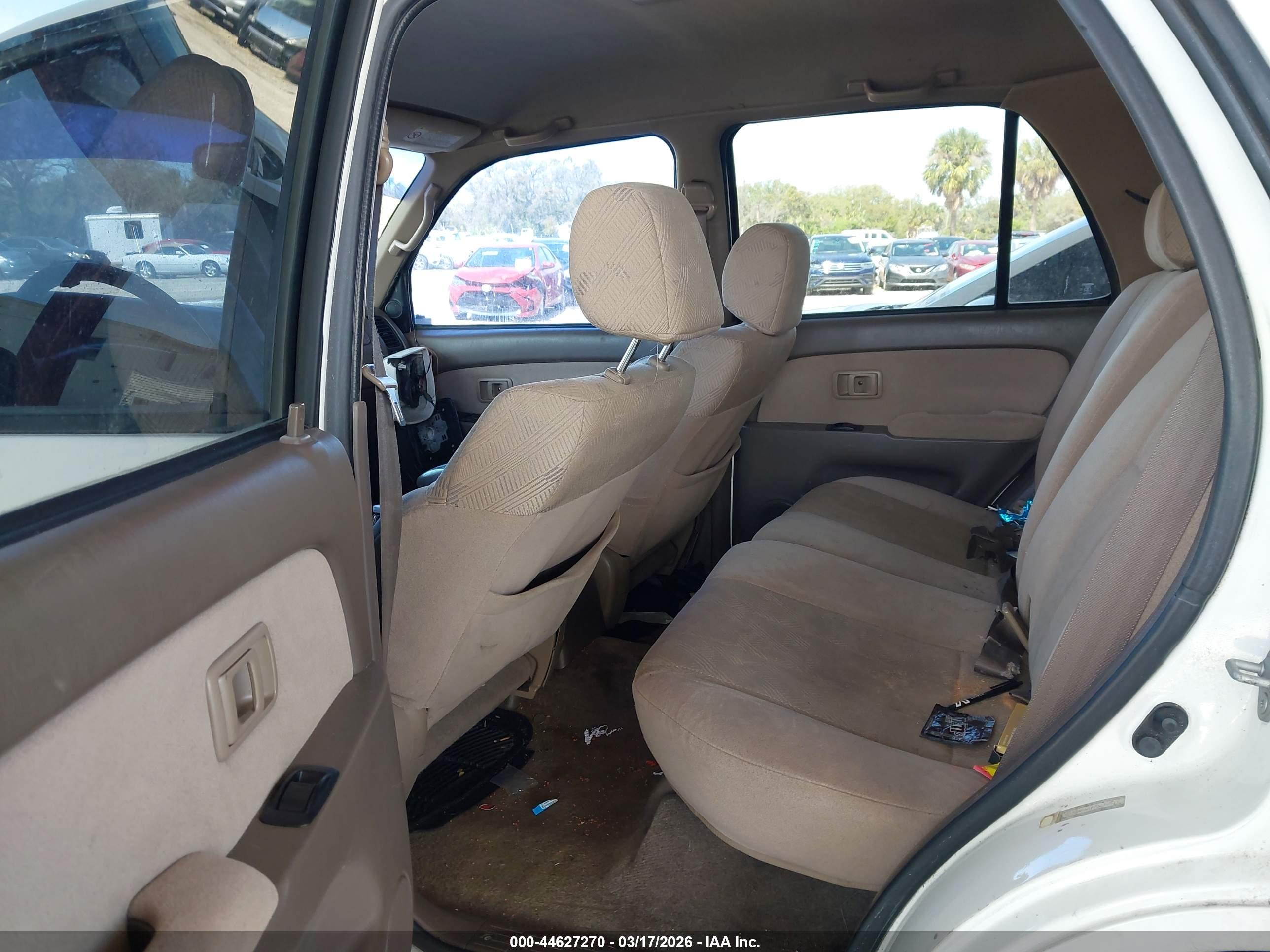 TOYOTA 4RUNNER image 8