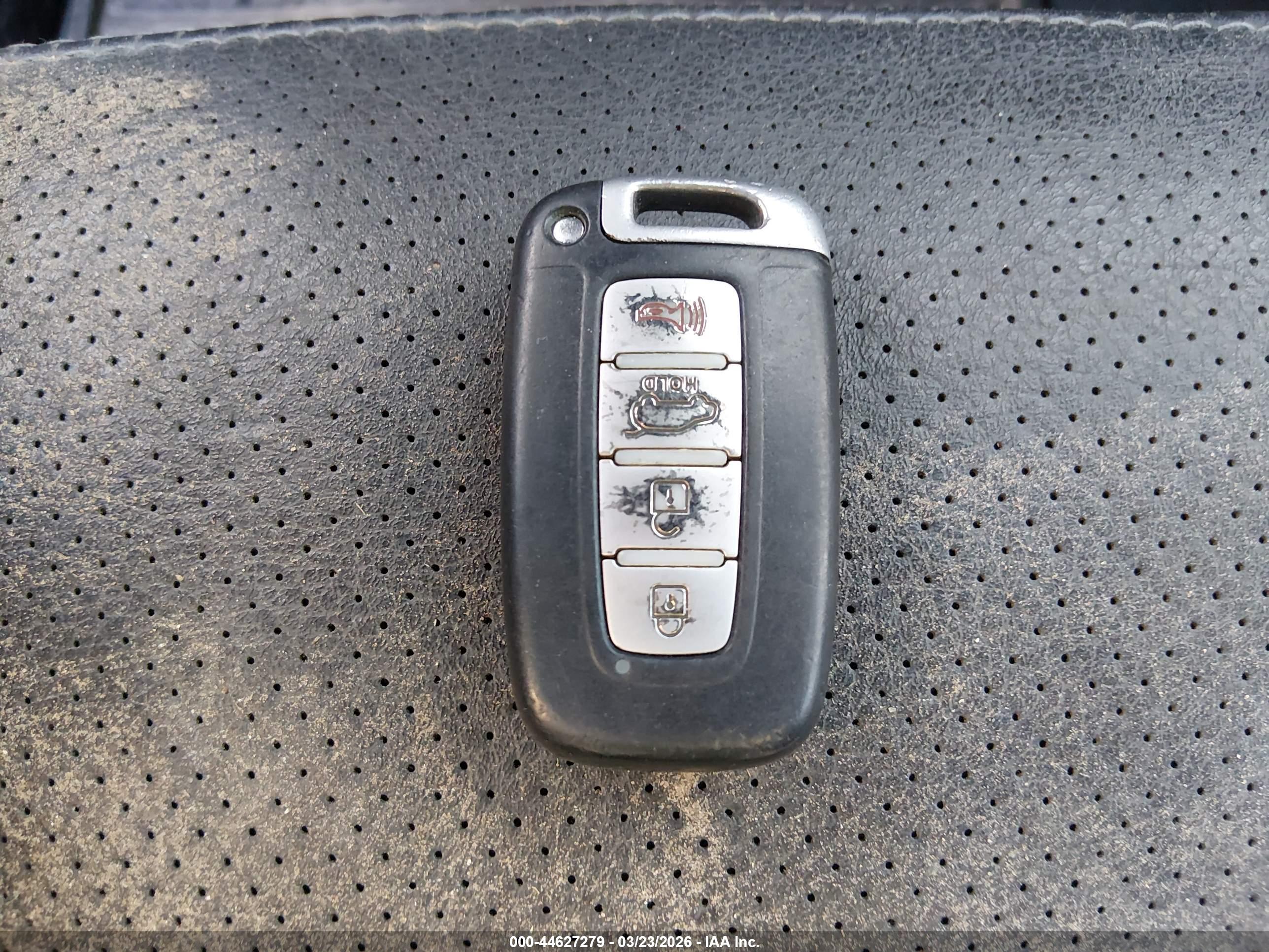 KIA SORENTO image 11