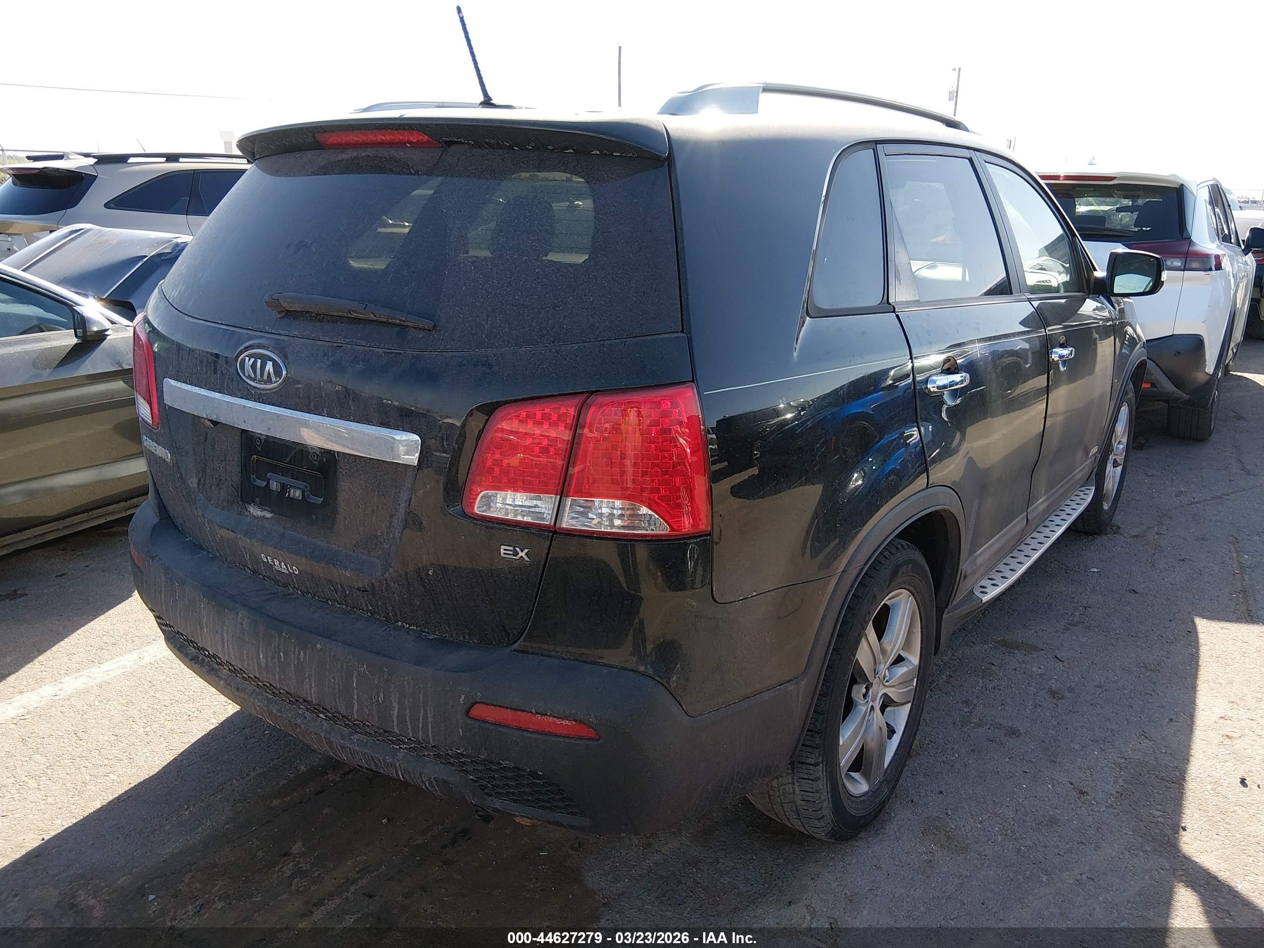 KIA SORENTO image 4