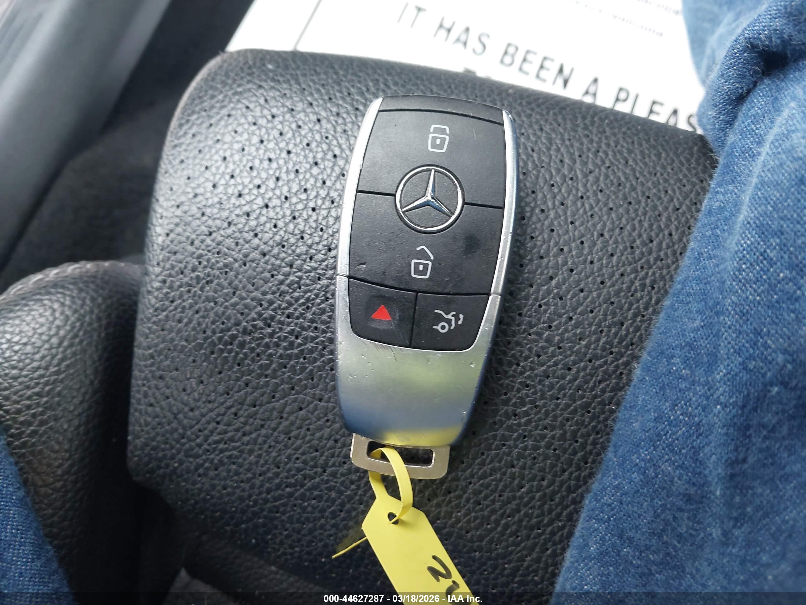 MERCEDES-BENZ C image 11