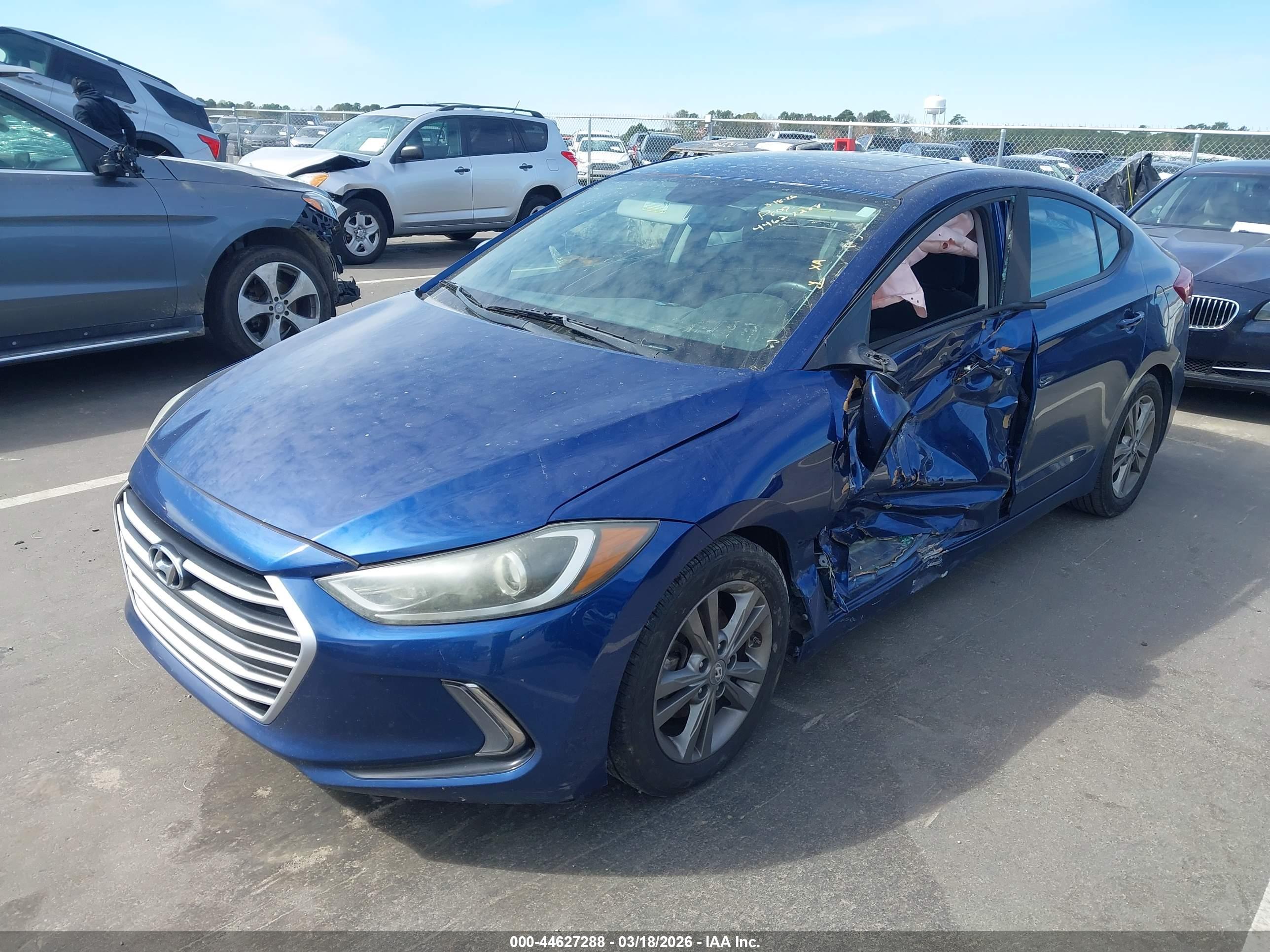 HYUNDAI ELANTRA image 2