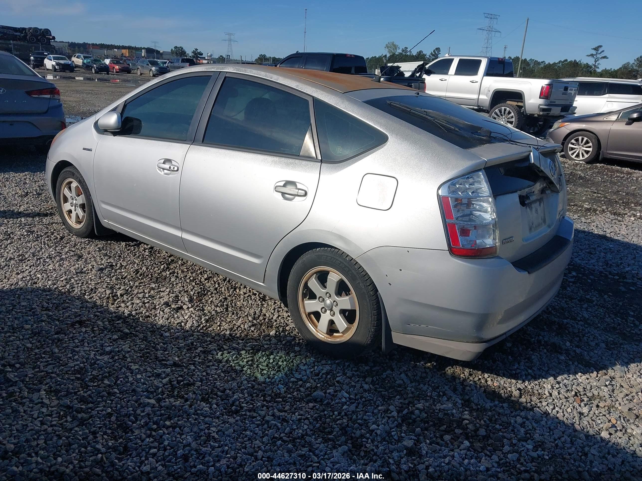 TOYOTA PRIUS image 3