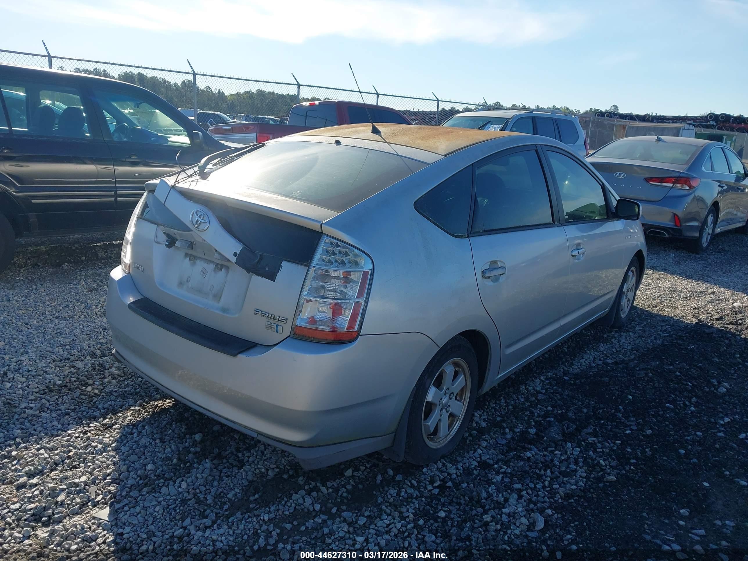 TOYOTA PRIUS image 4