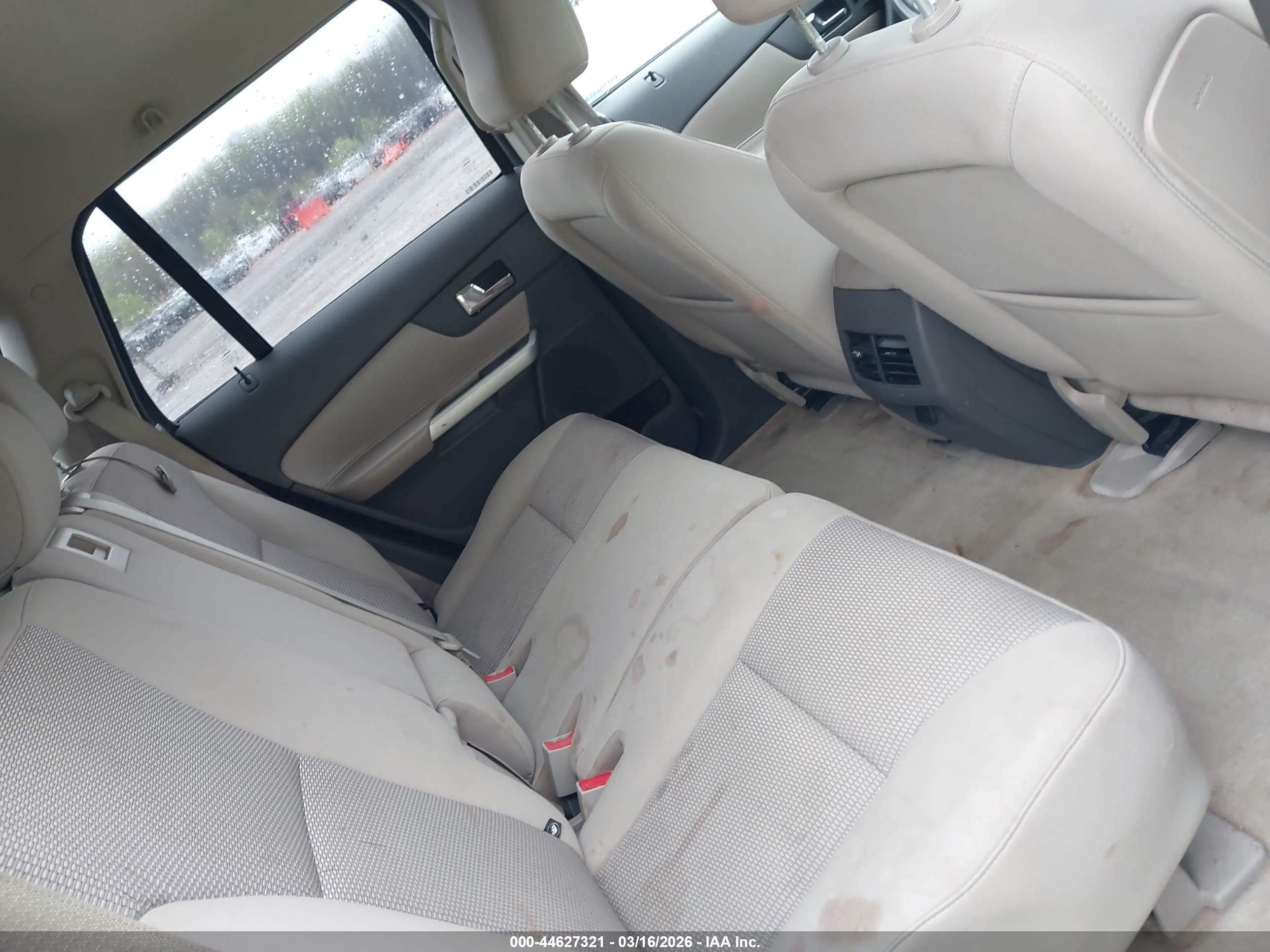 FORD EDGE image 8