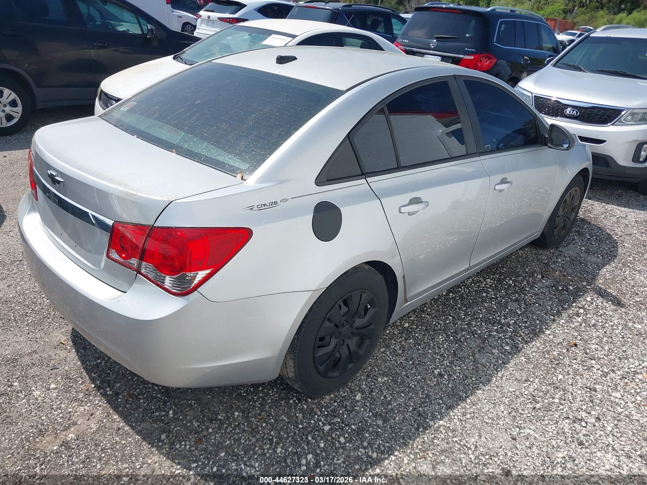 CHEVROLET CRUZE image 4