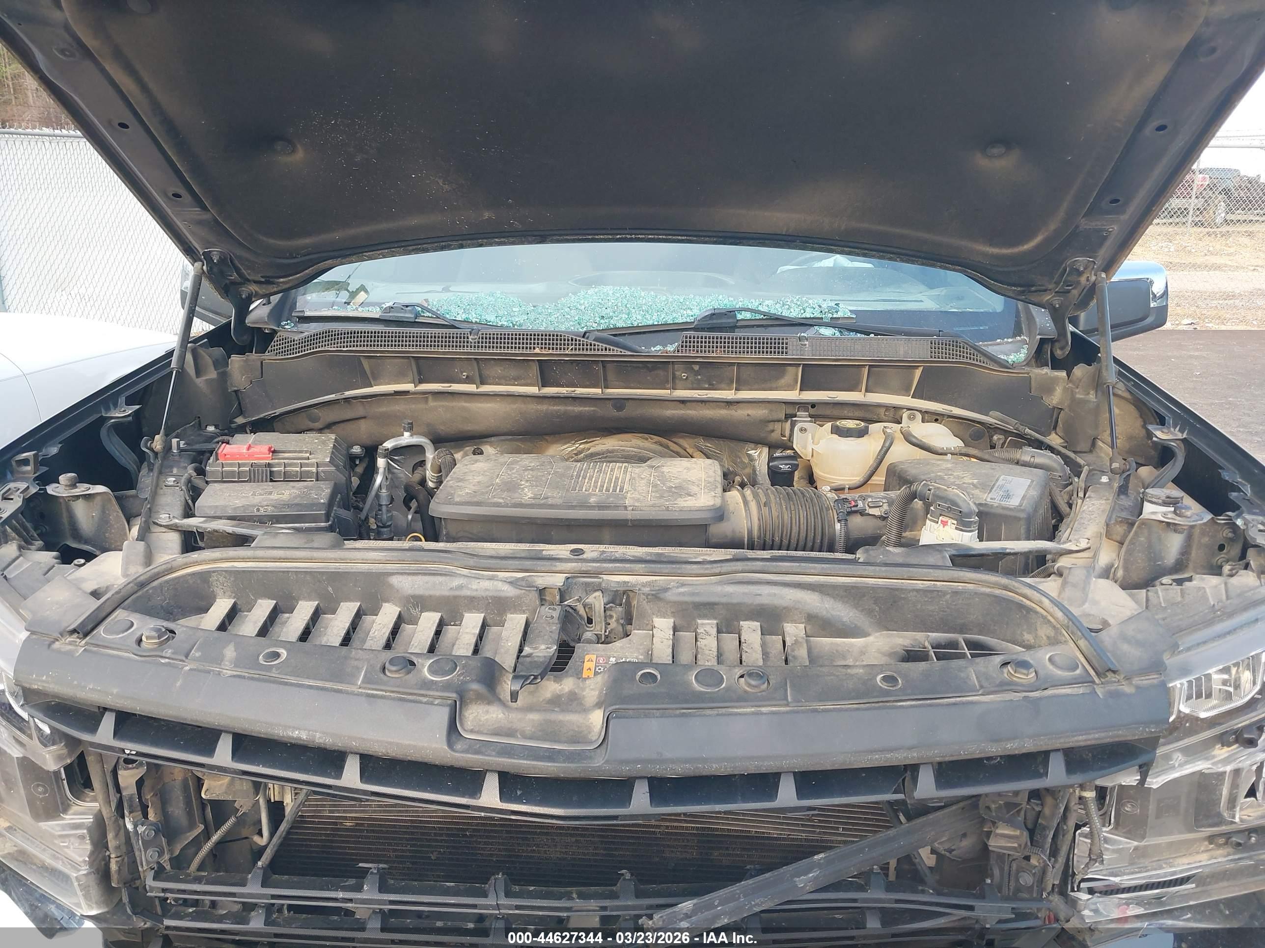 CHEVROLET SILVERADO image 10