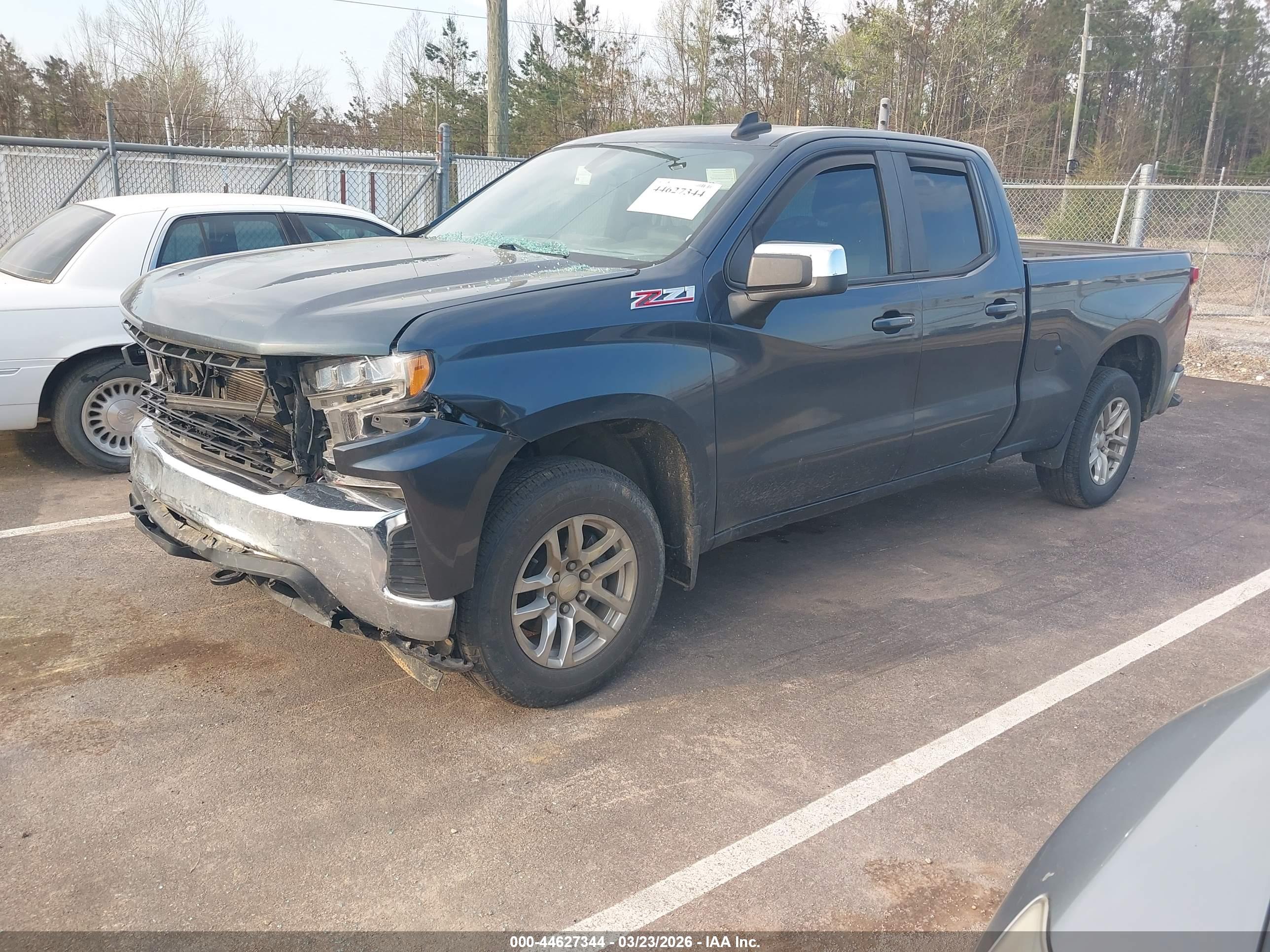 CHEVROLET SILVERADO image 2