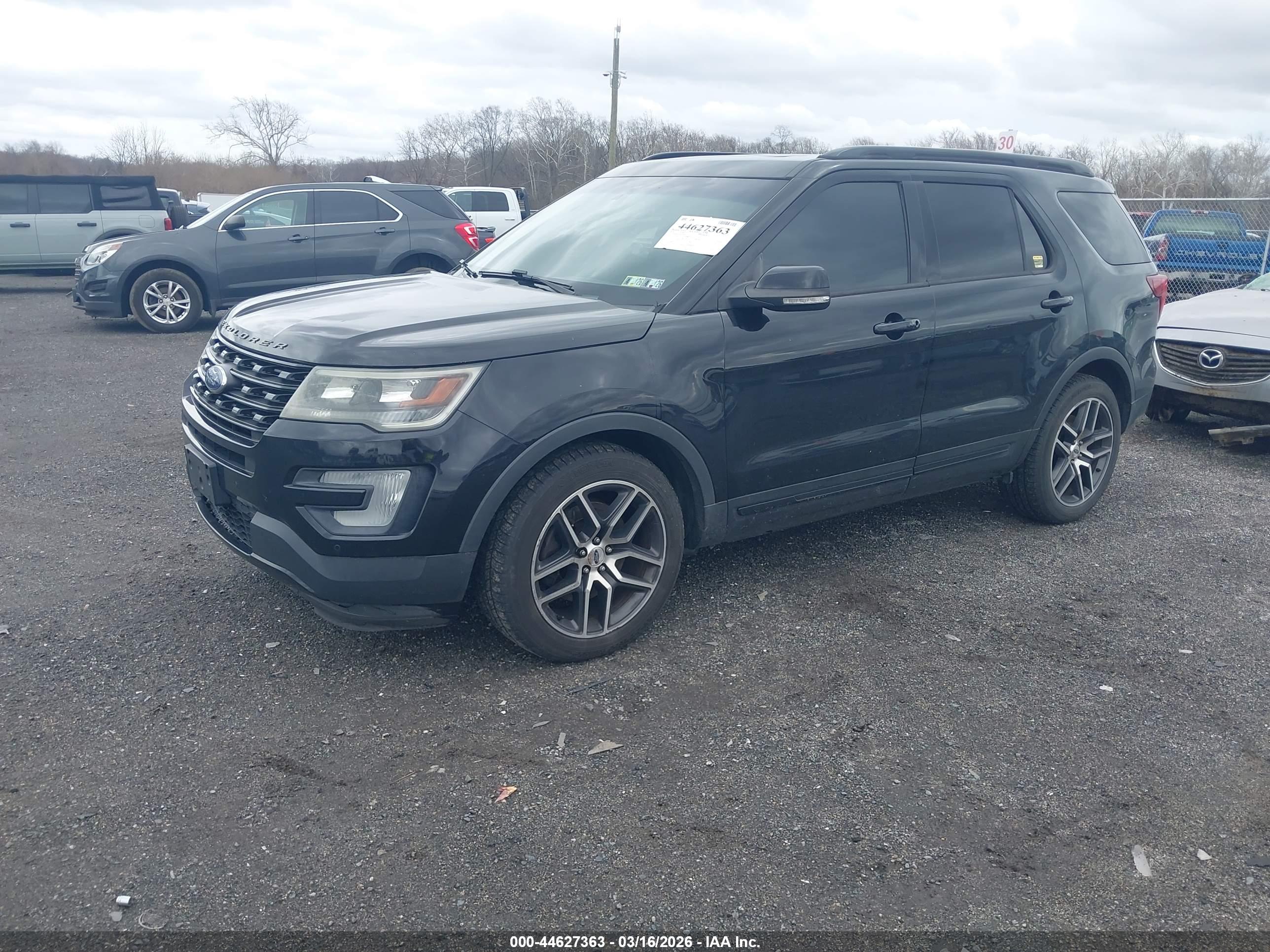 FORD EXPLORER image 2
