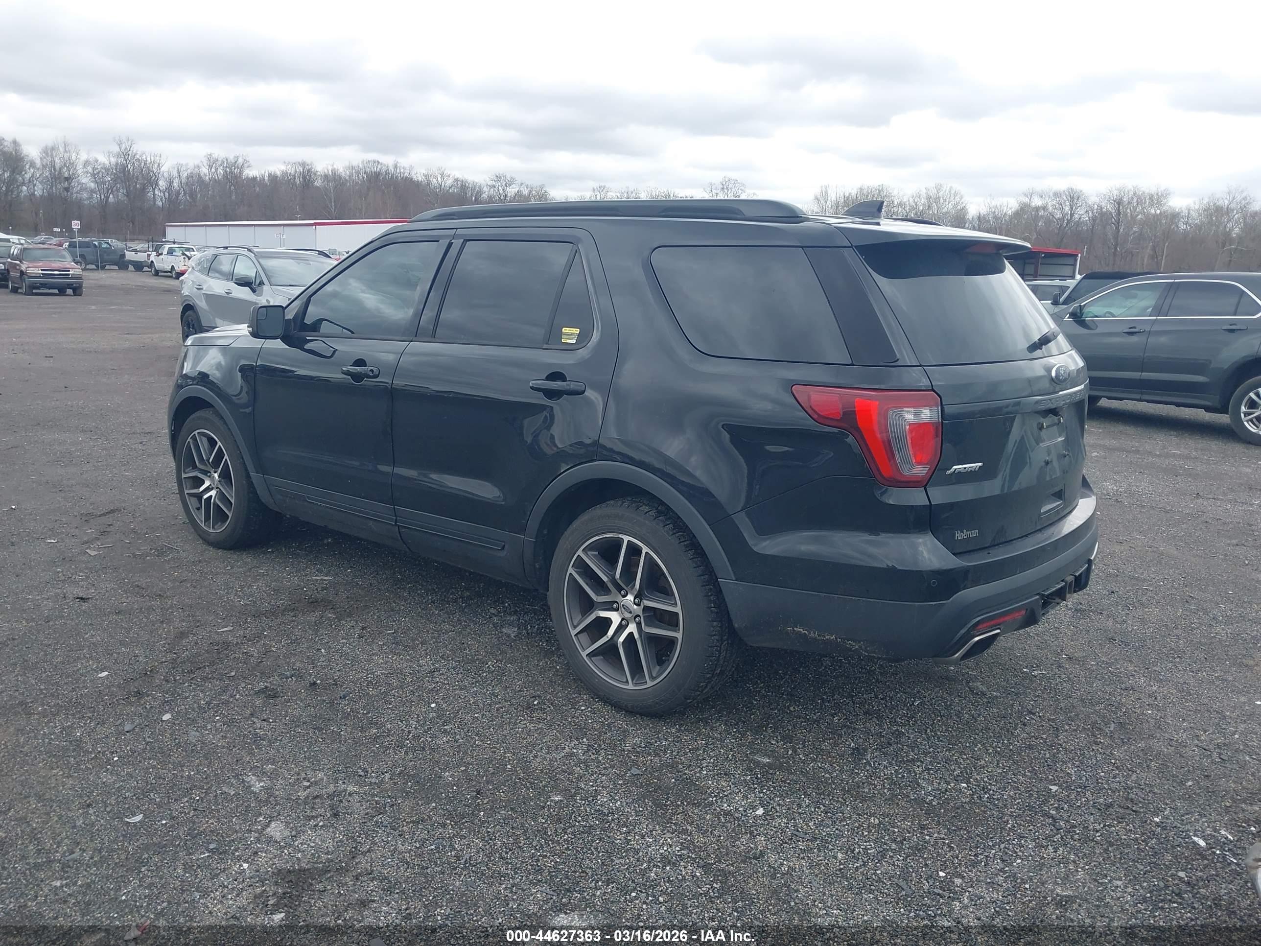 FORD EXPLORER image 3